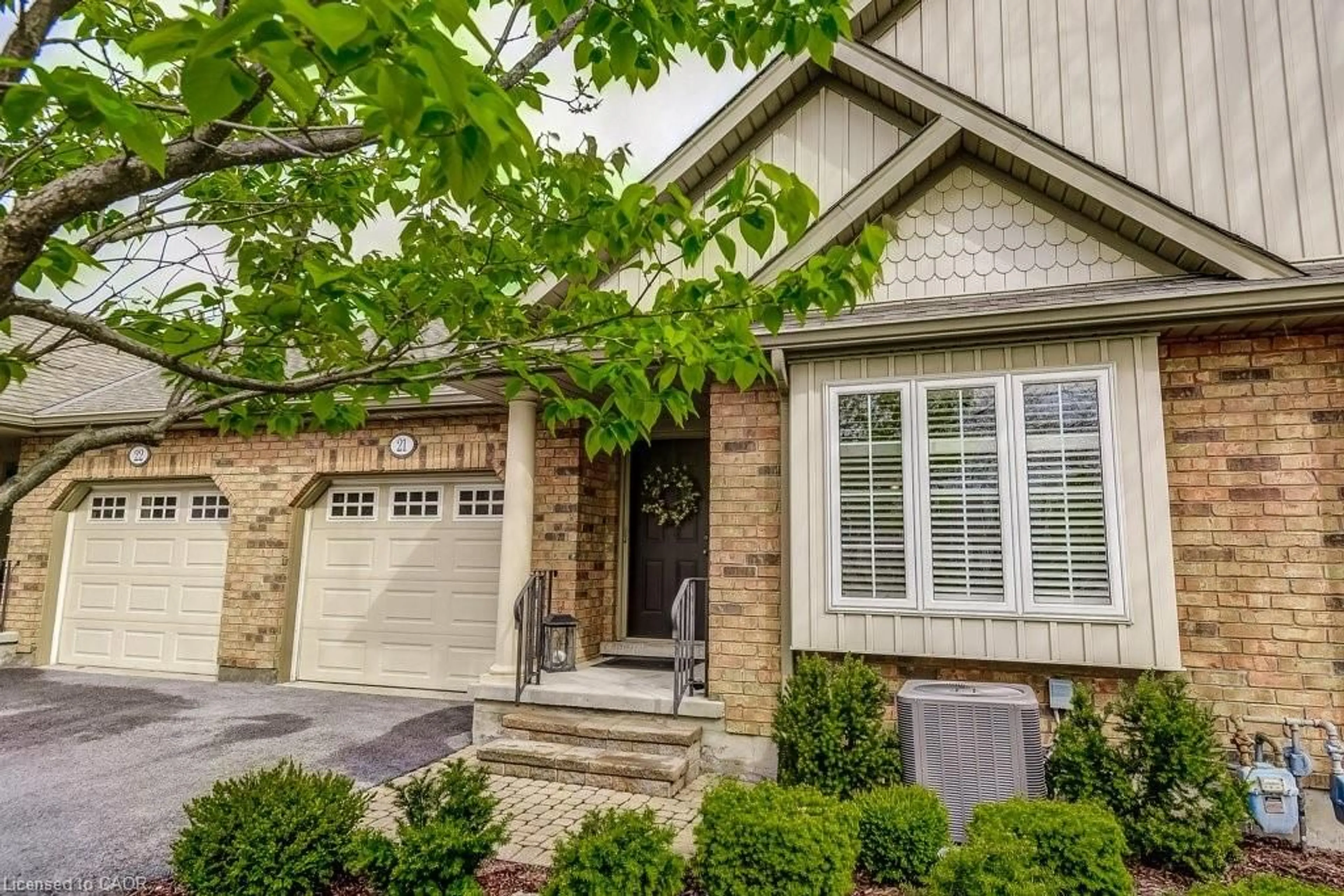 Home with brick exterior material, street for 605 Welland Ave #21, St. Catharines Ontario L2M 7Z7