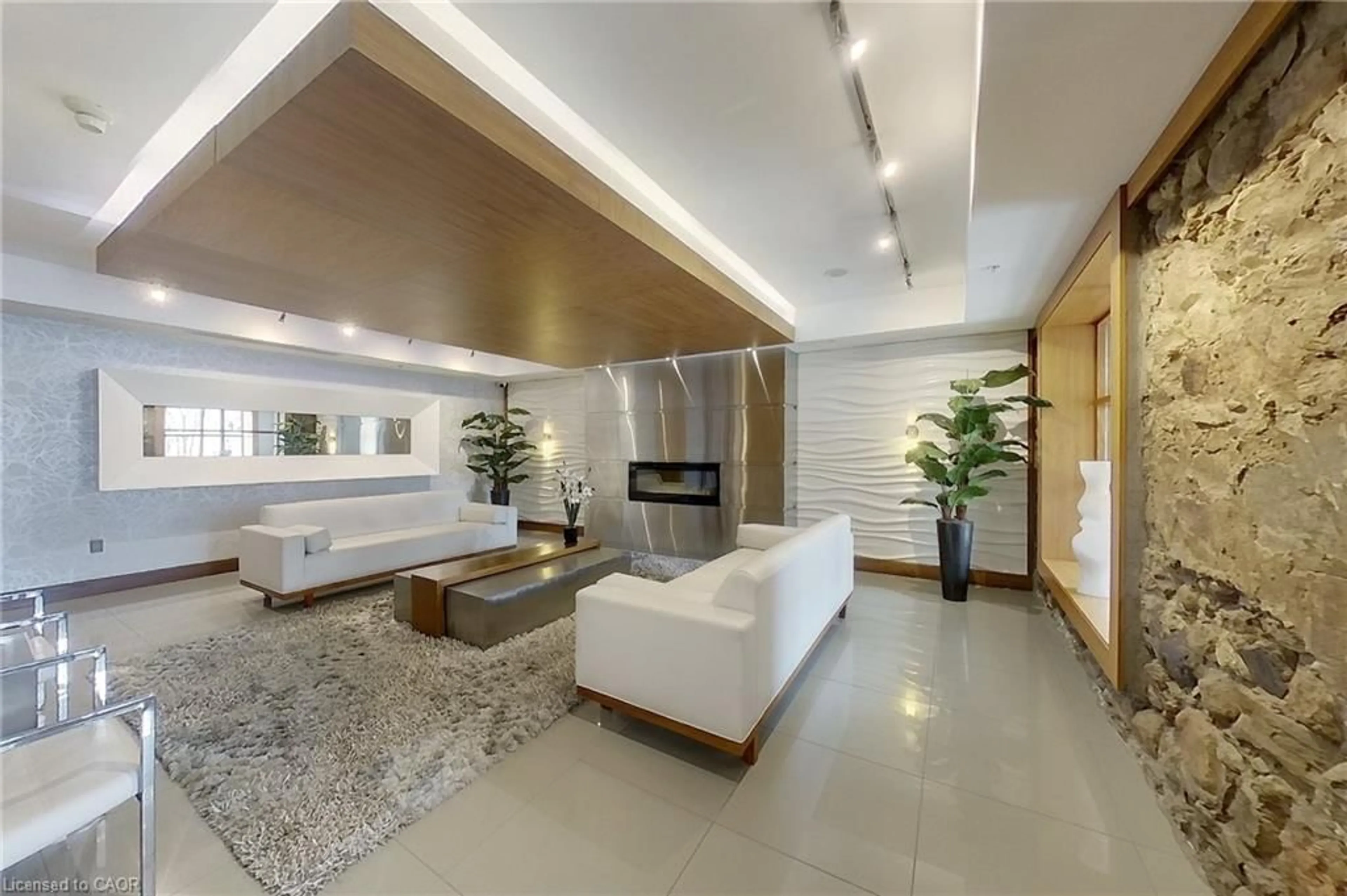 Lobby for 112 Benton St #324, Kitchener Ontario N2G 3H5