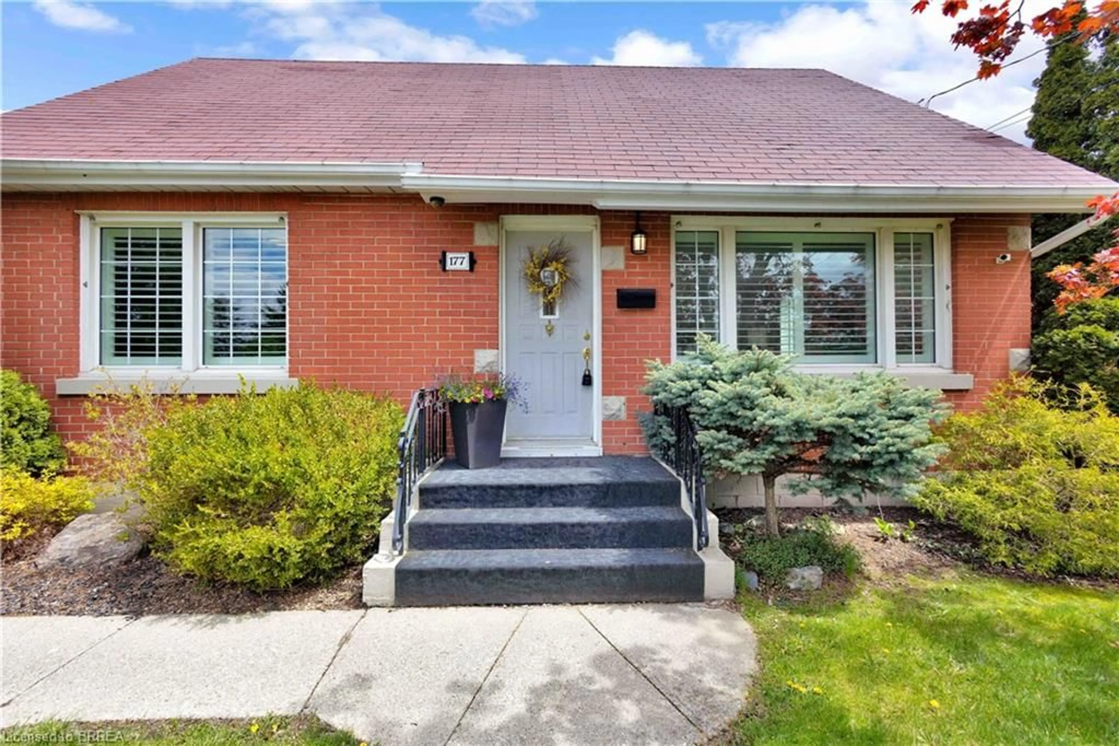 Home with brick exterior material, street for 177 St George St, Brantford Ontario N3R 1W1