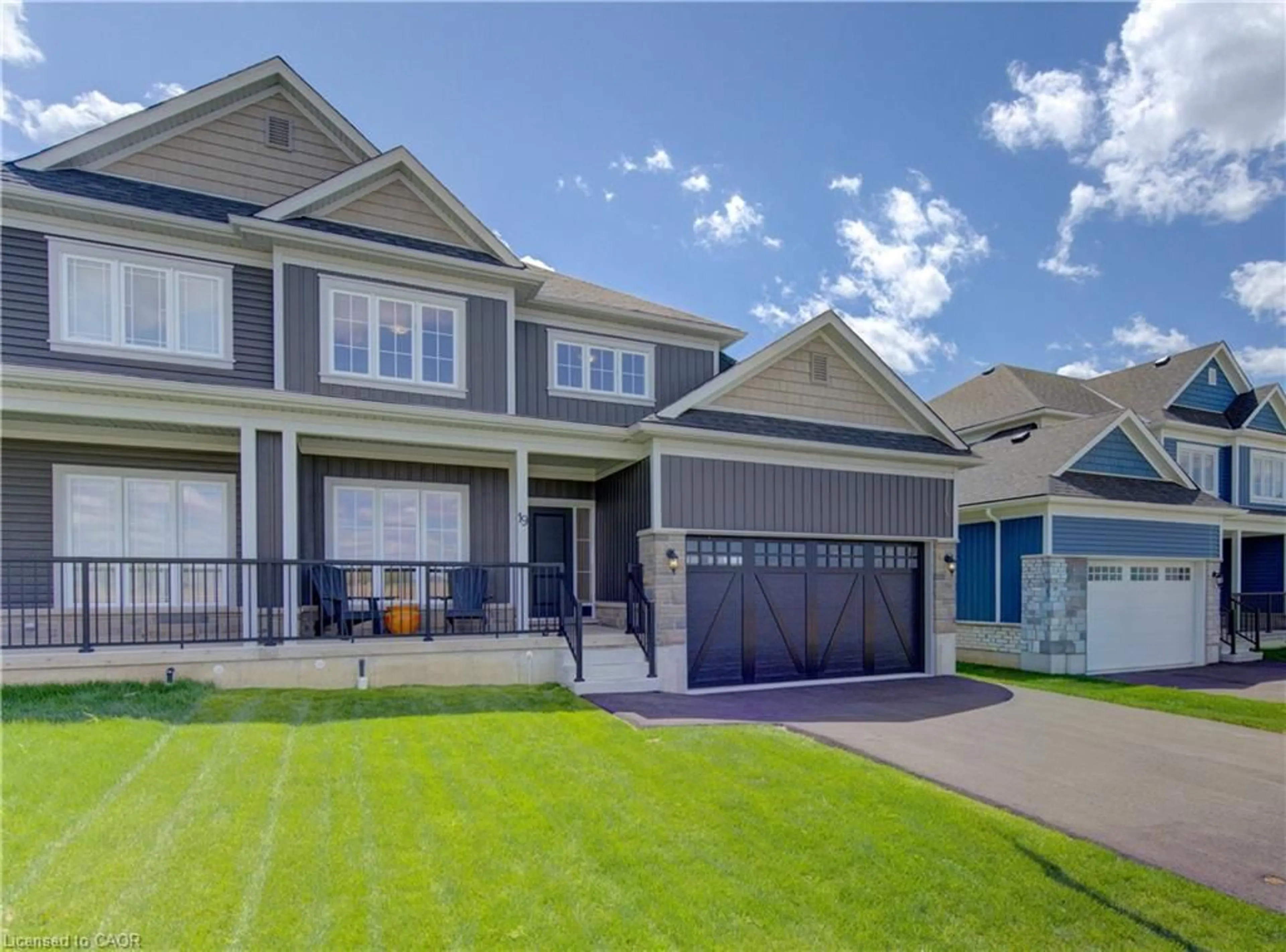 Home with vinyl exterior material, street for 19 Hilborn St, Plattsville Ontario N0J 1S0