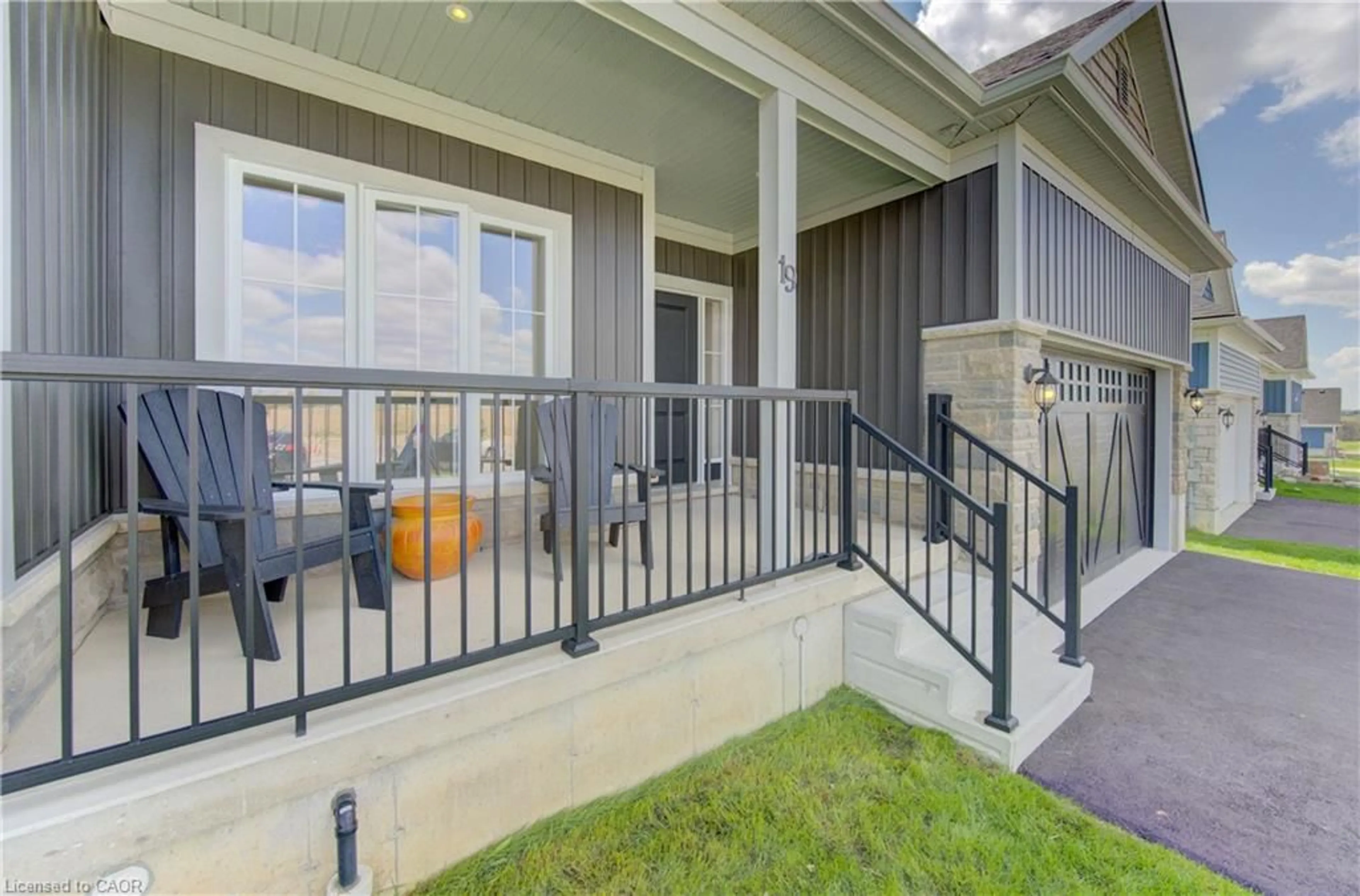Patio, street for 19 Hilborn St, Plattsville Ontario N0J 1S0