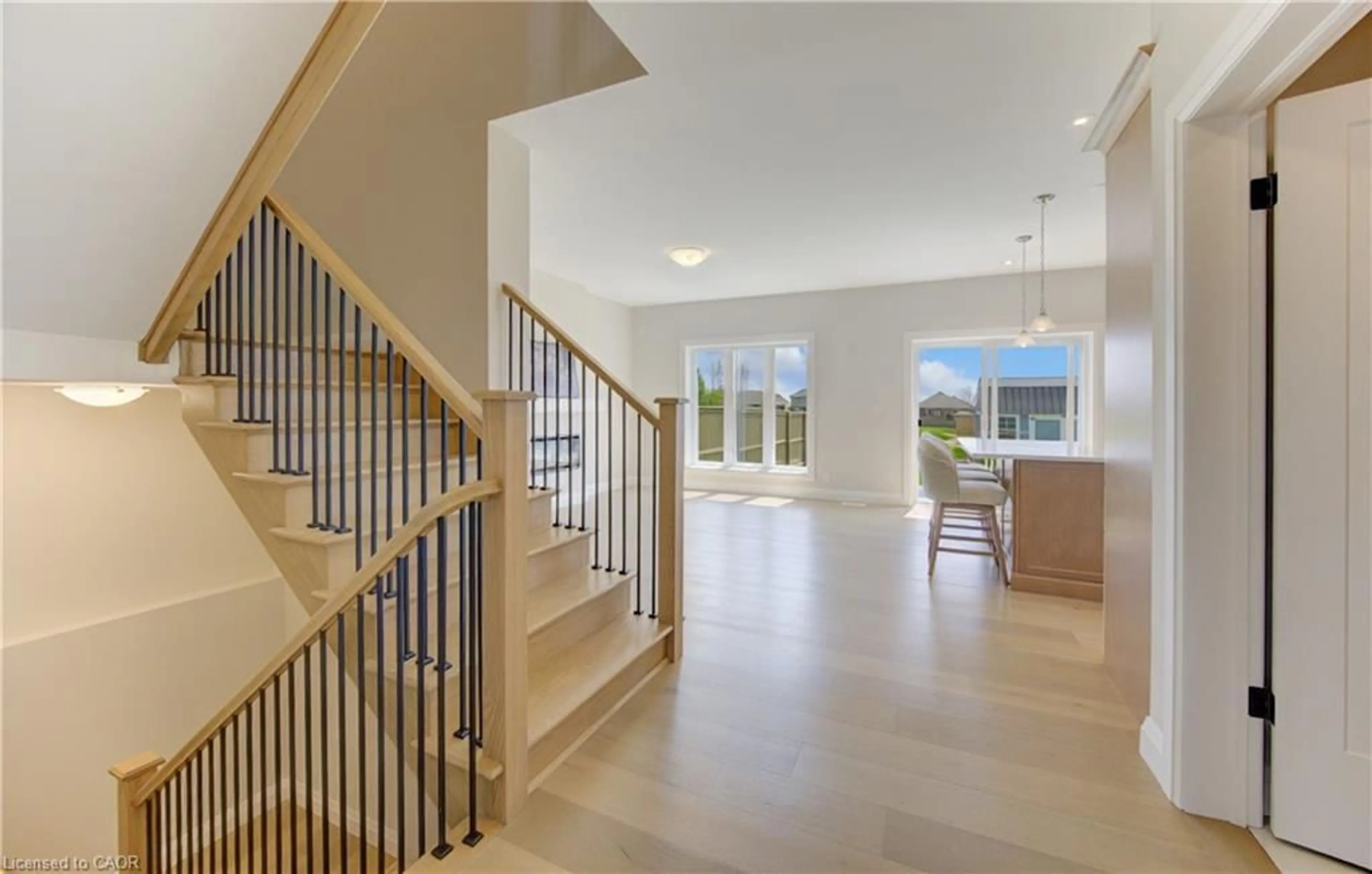 Indoor foyer for 19 Hilborn St, Plattsville Ontario N0J 1S0