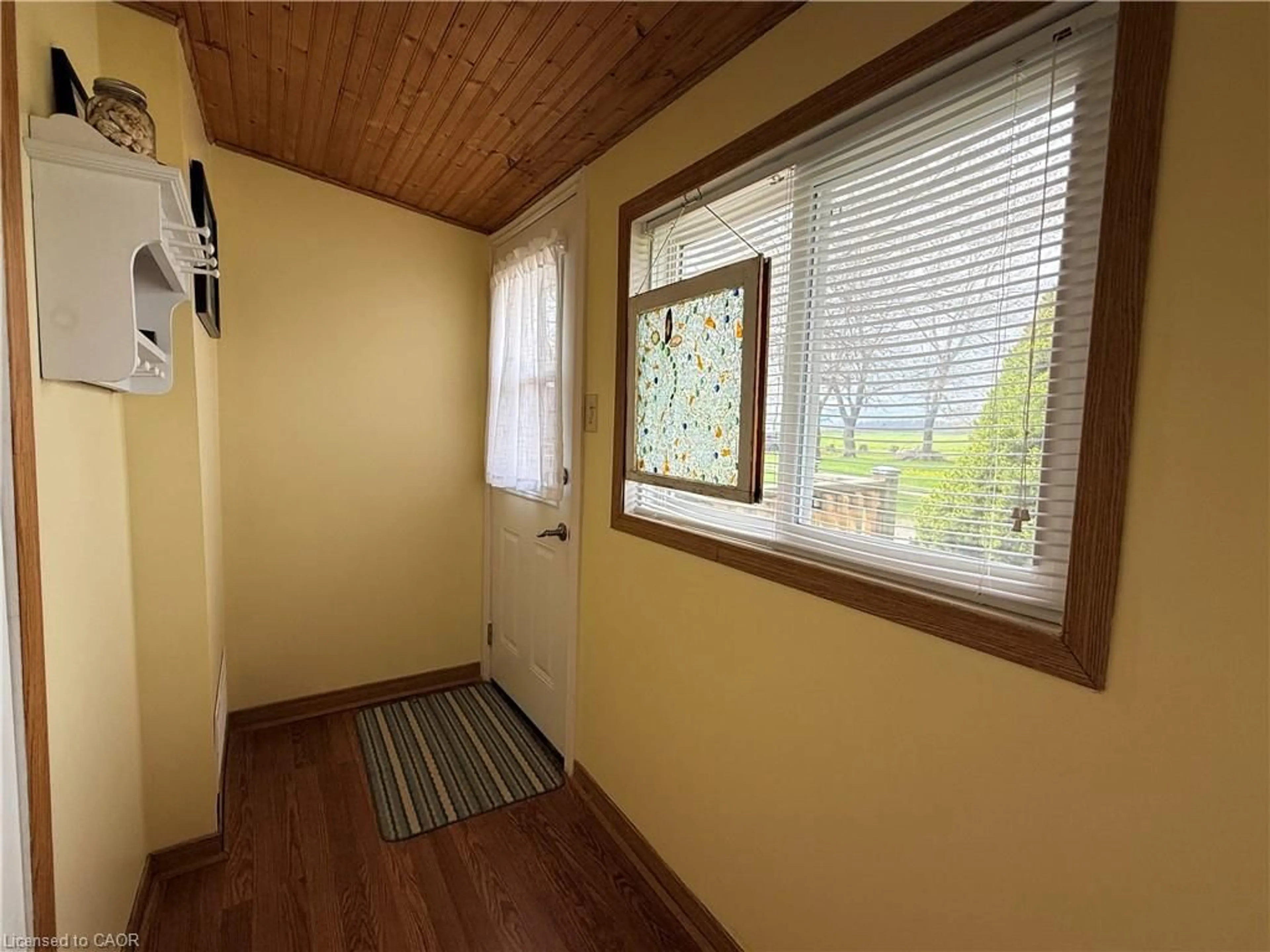 A pic of a room for 10 Elm Lane, Selkirk Ontario N0A 1P0