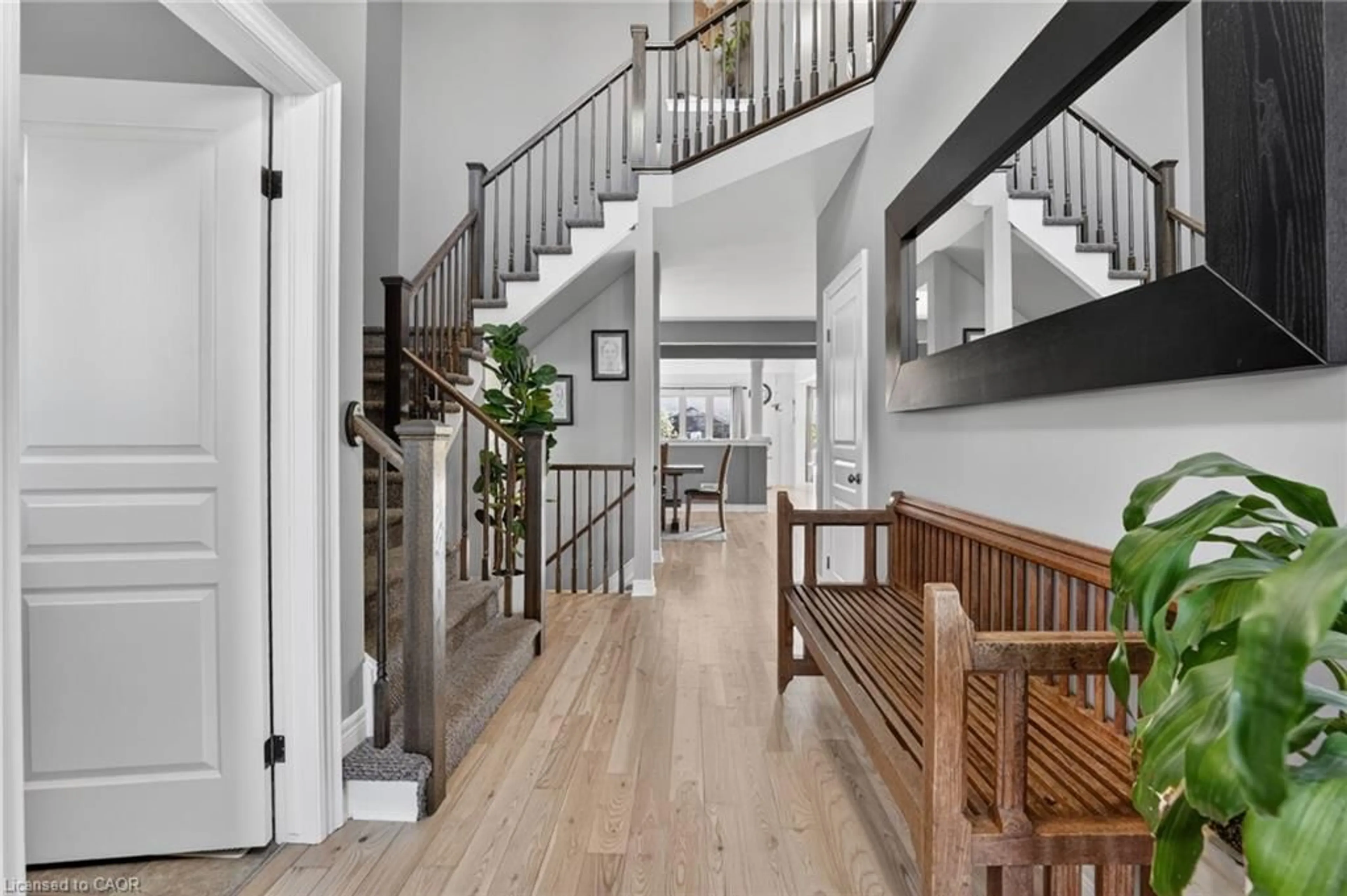 Indoor entryway for 502 Carrie Ave, Ridgeway Ontario L0S 1N0