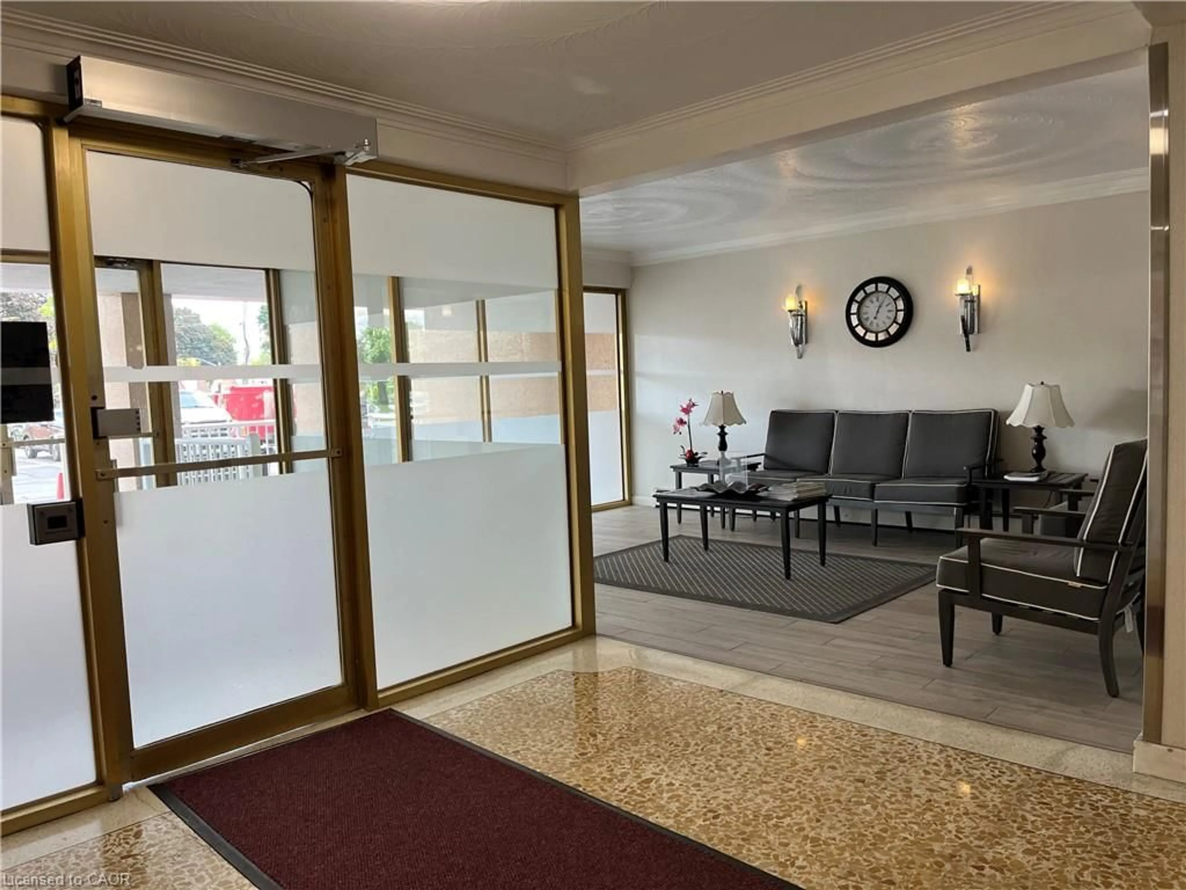 Lobby for 10 Woodman Dr #308, Hamilton Ontario L8K 4E1