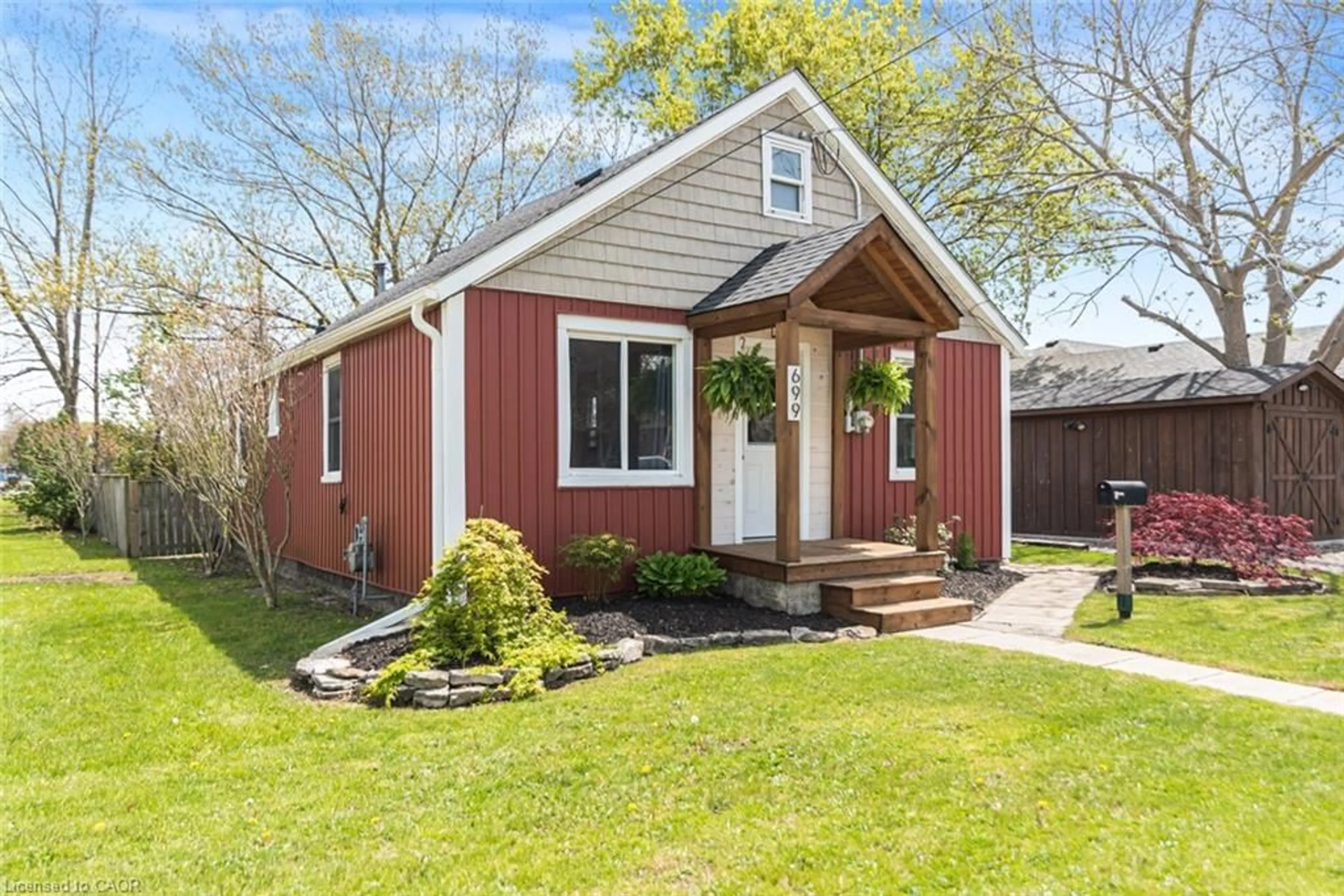 Unknown for 699 Tamarac St, Dunnville Ontario N1A 2E2