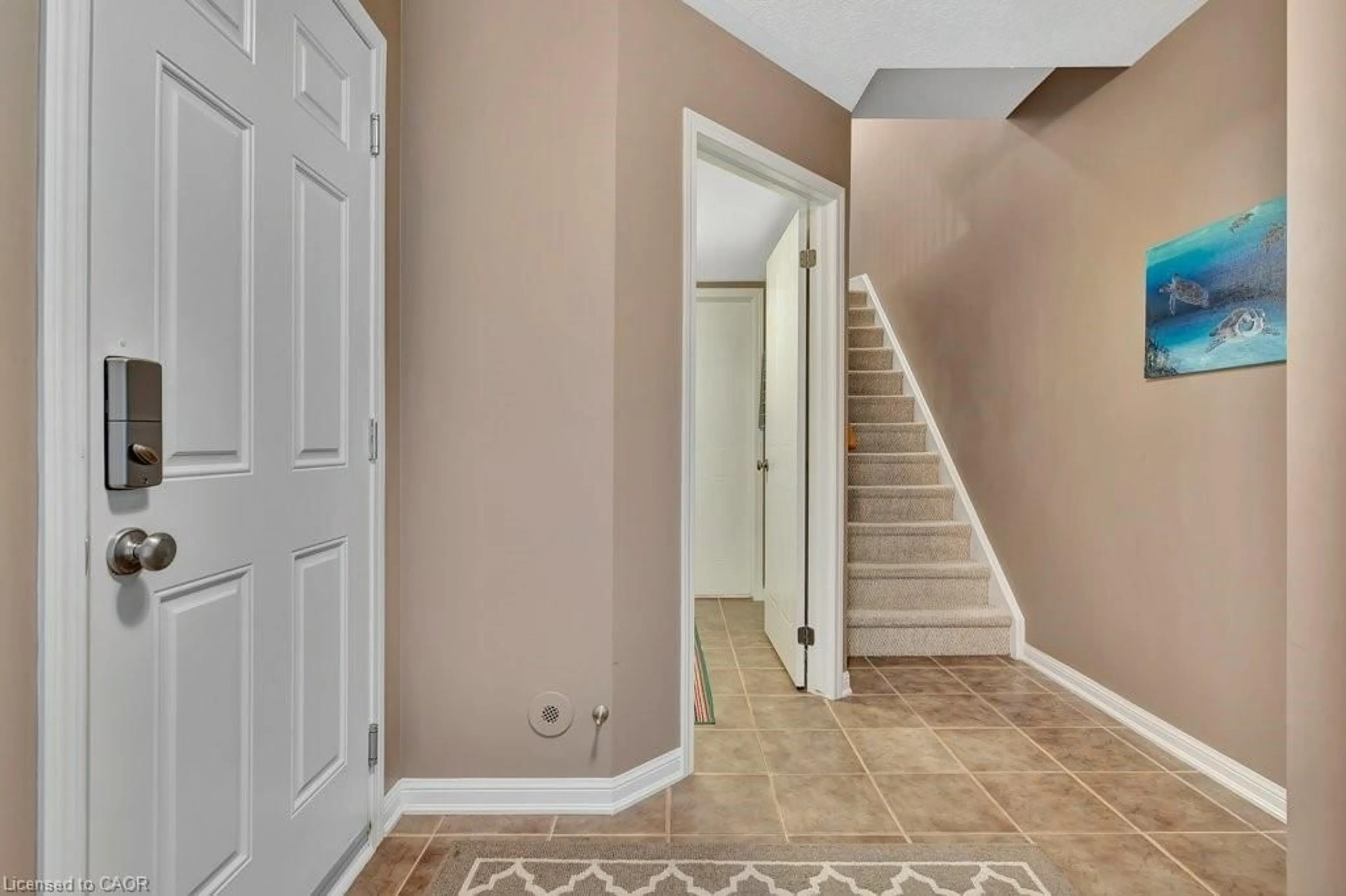 Indoor entryway for 71 Garth Massey Dr #79, Cambridge Ontario N1T 2G8