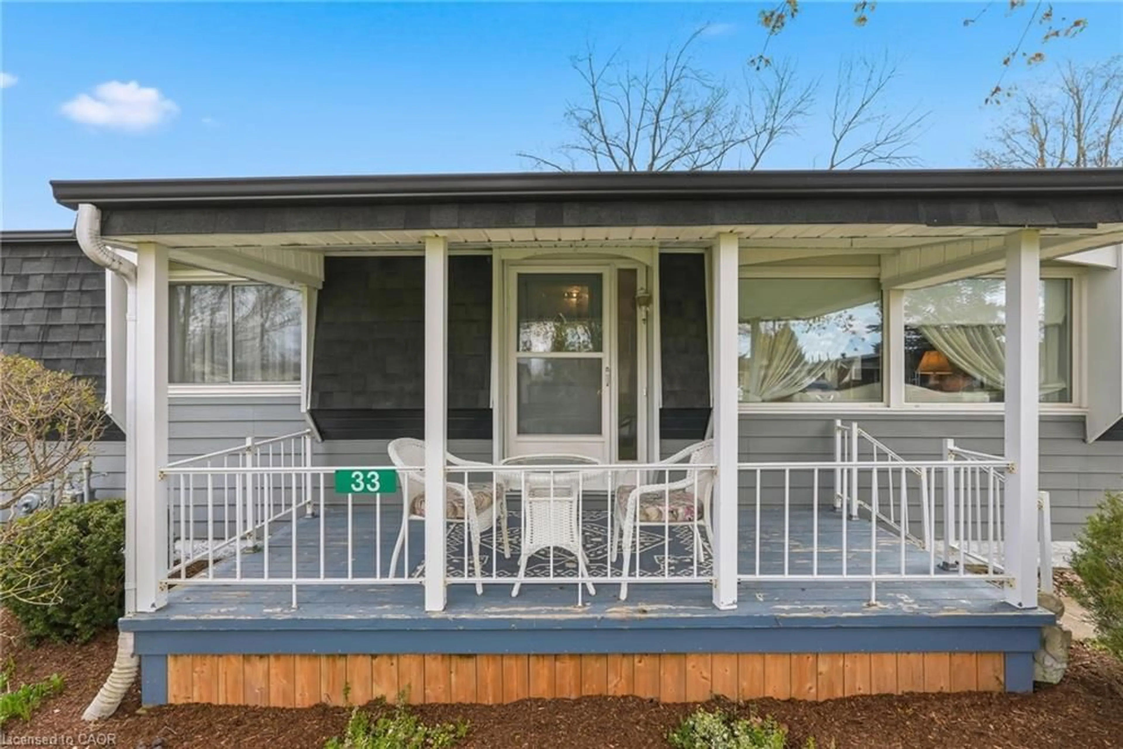 Patio, unknown for 33 Fairview Cres, Listowel Ontario N4W 3G8