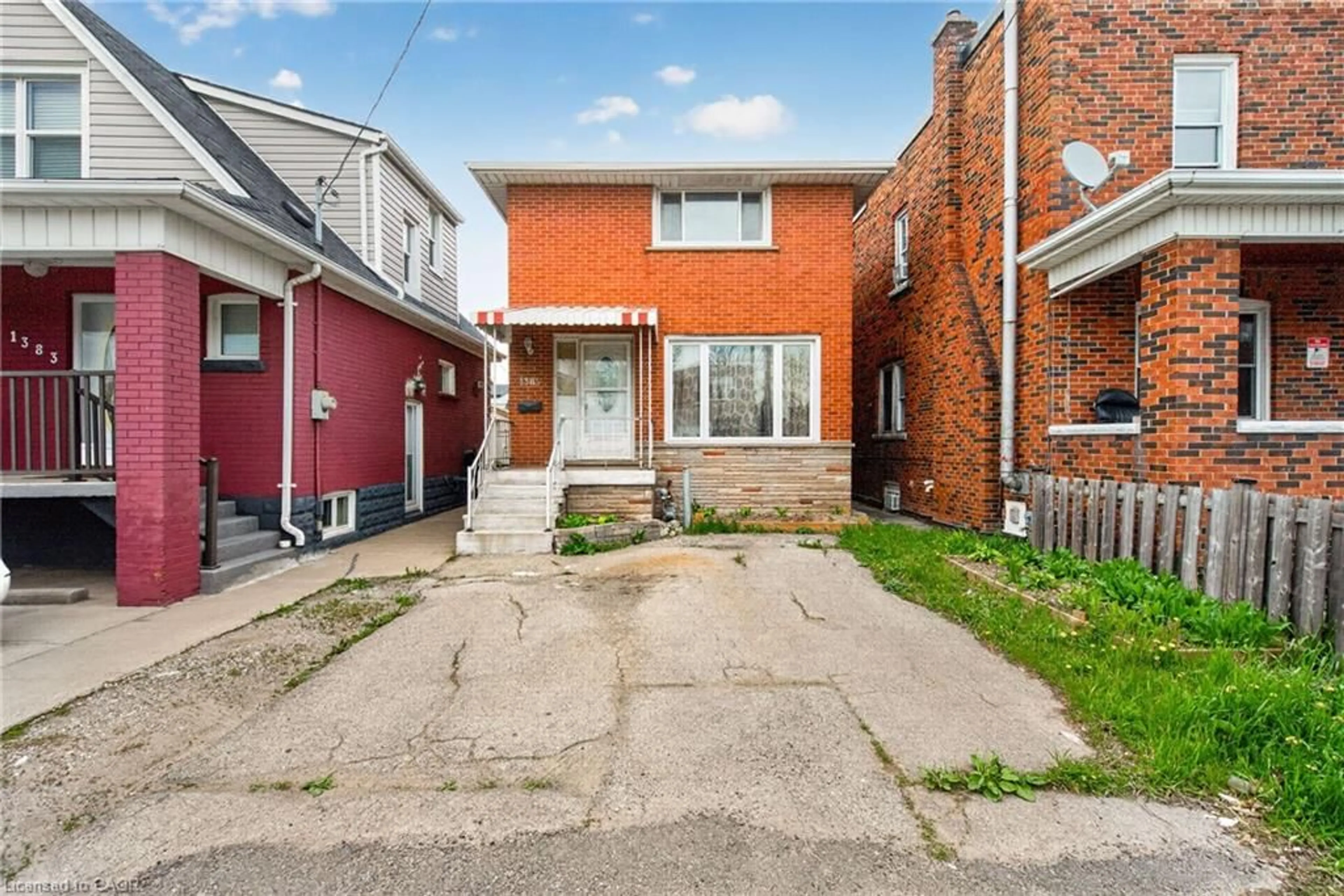 Home with brick exterior material, street for 1385 Barton St, Hamilton Ontario L8H 2W4