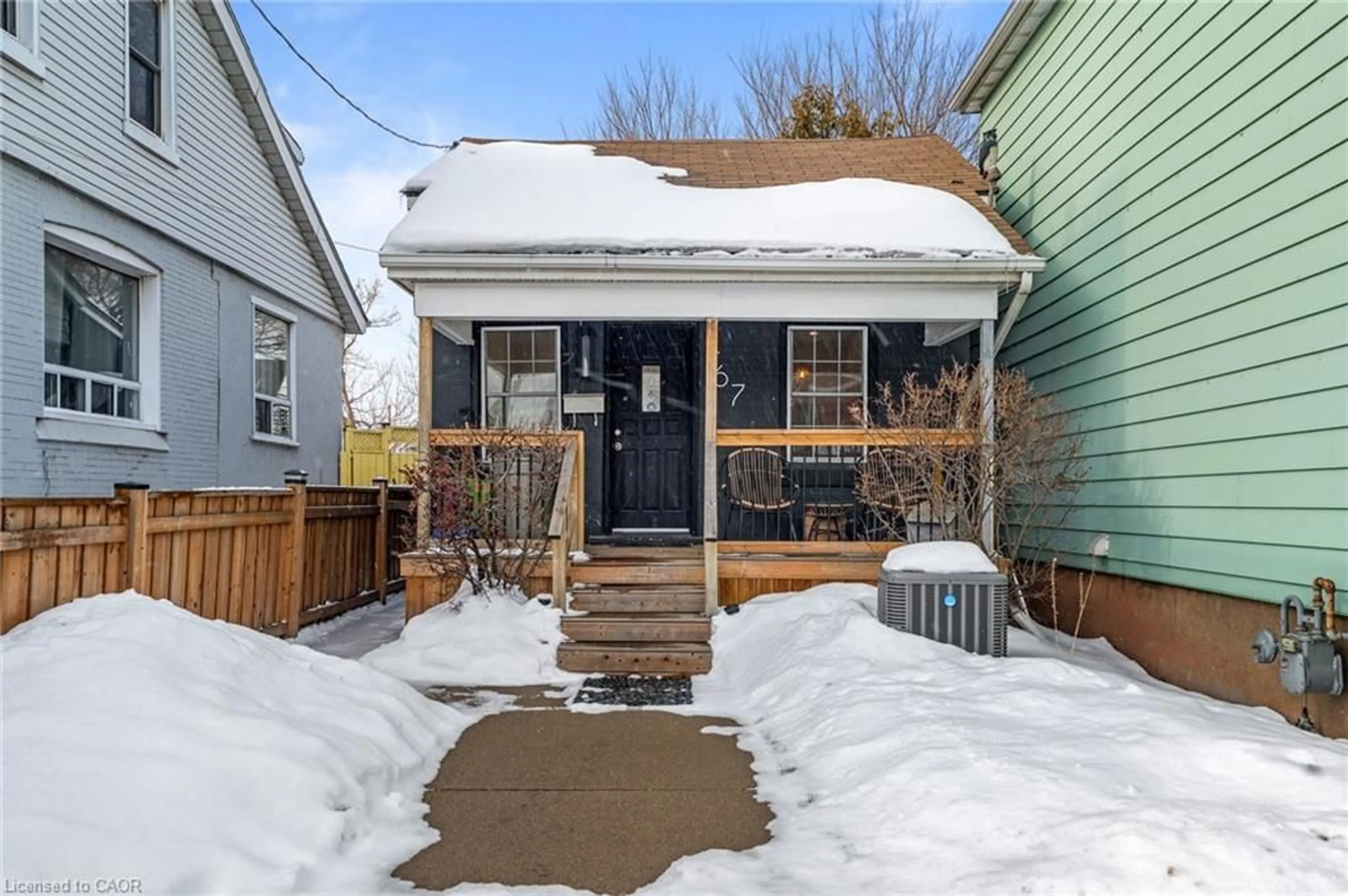 Patio, street for 67 Glendale Ave, Hamilton Ontario L8L 7J6