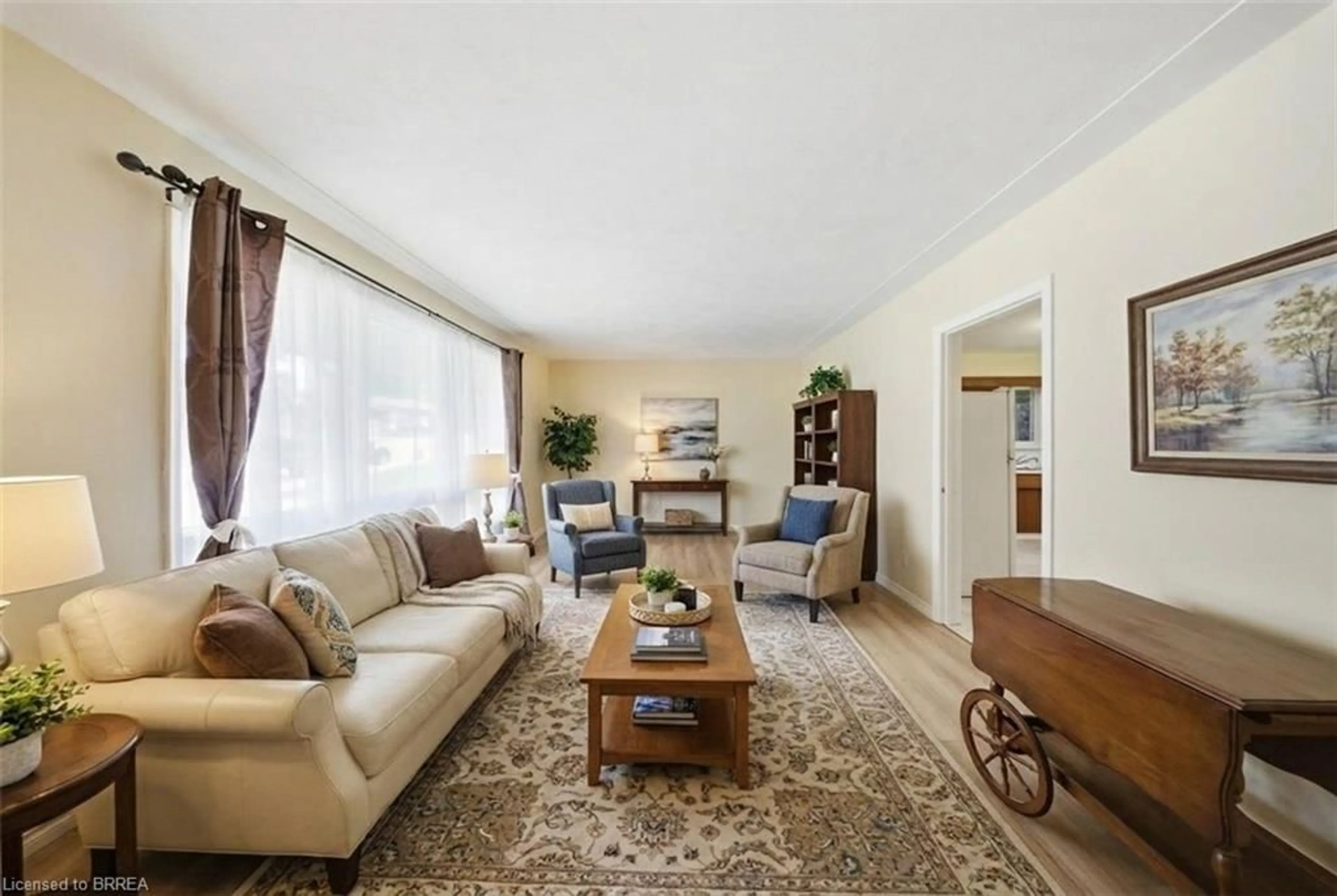 Living room with furniture, unknown for 401 Nelson St, Brantford Ontario N3S 4E9