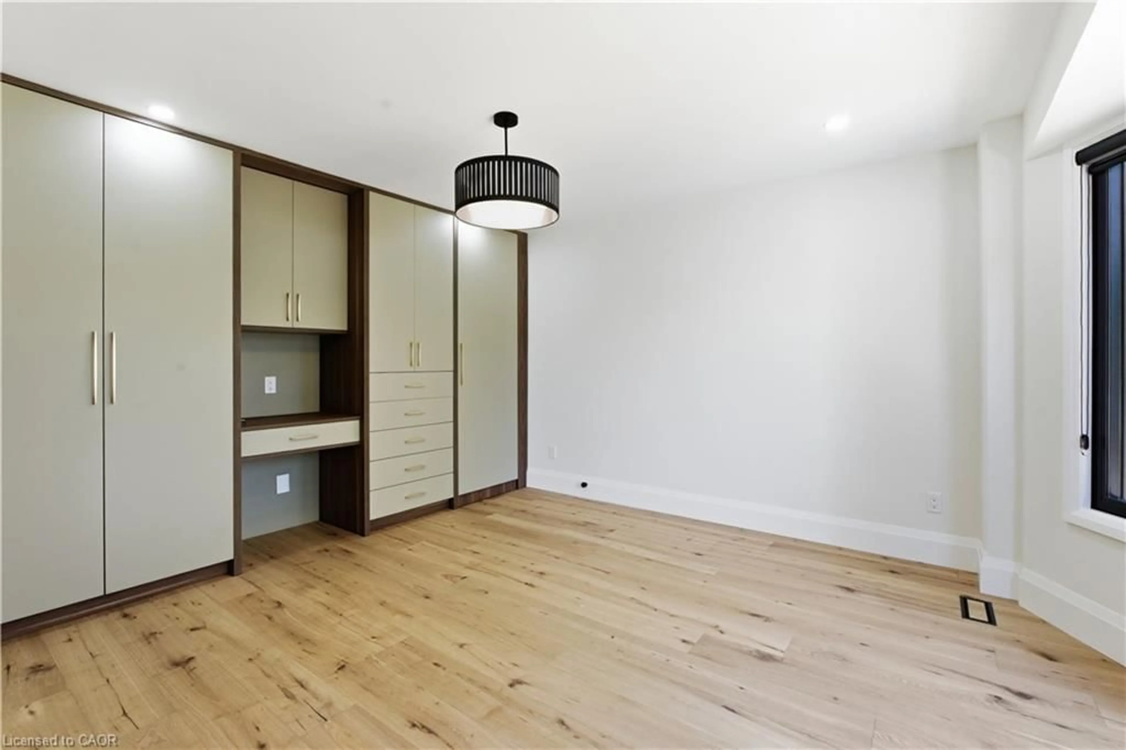 A pic of a room for 11 Bridlewood Dr, Guelph Ontario N1G 4A5