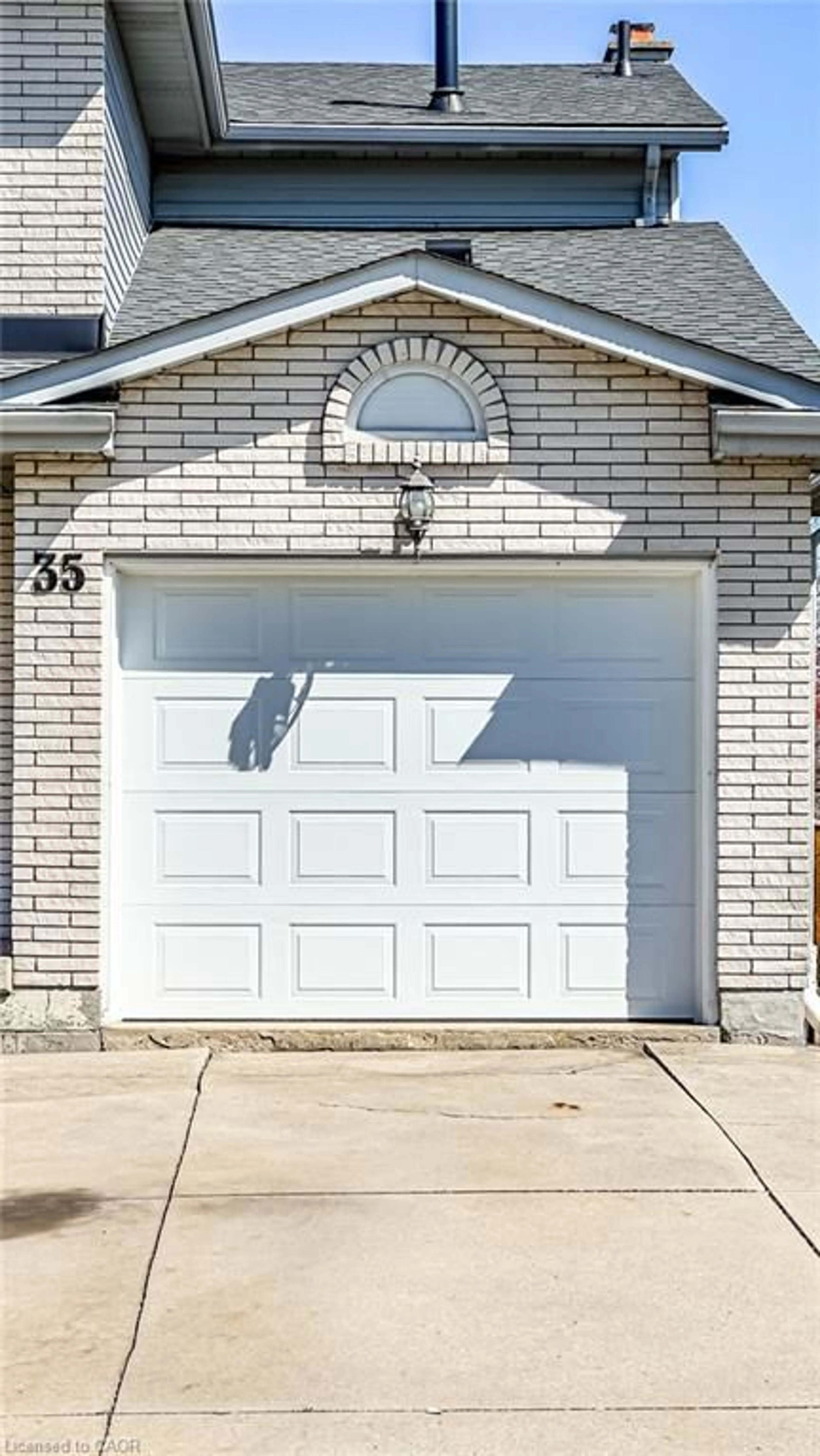 Unknown for 35 Horizon Crt, Hamilton Ontario L9B 1W8