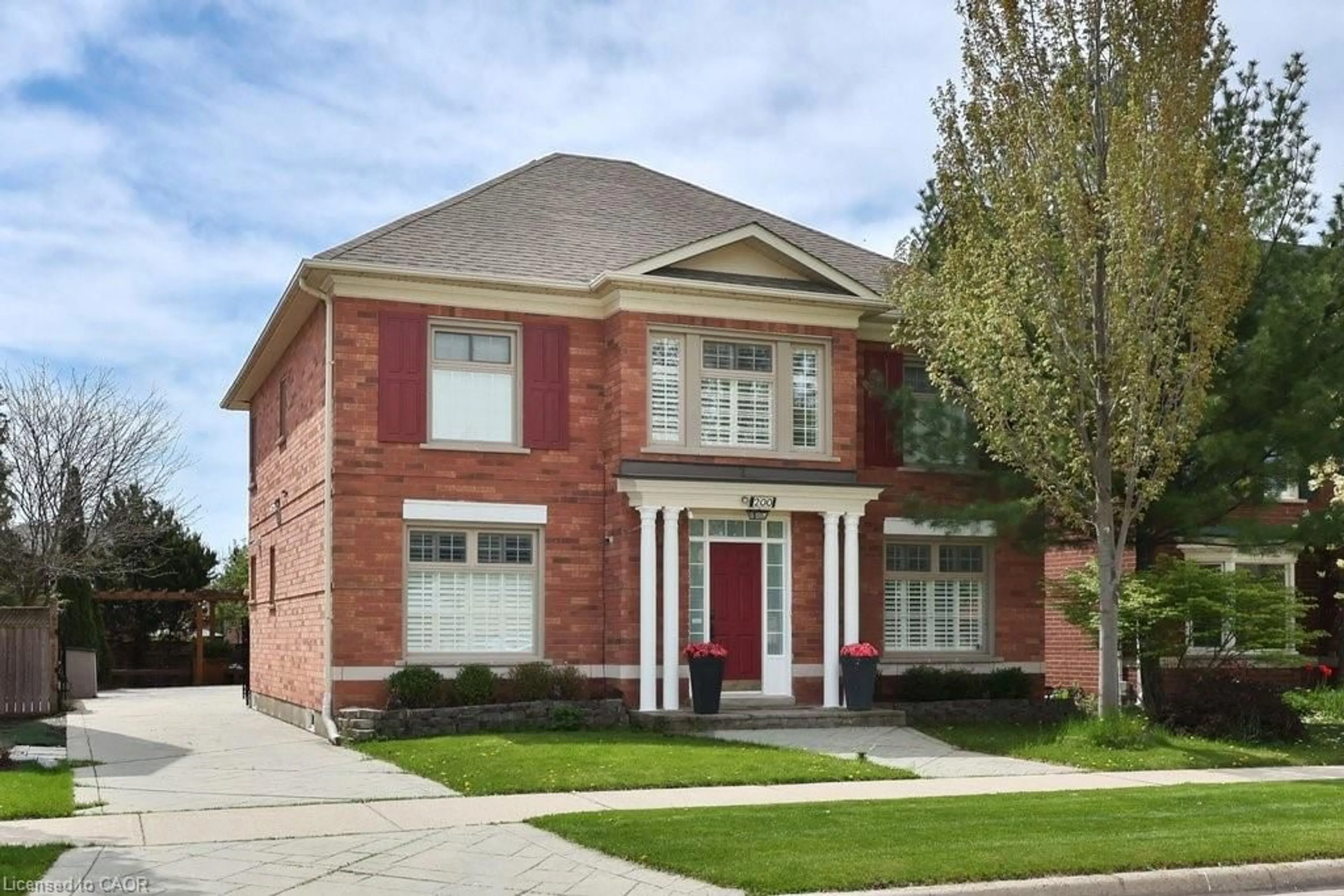 Home with brick exterior material, street for 200 Lexington Rd, Oakville Ontario L6H 6L6