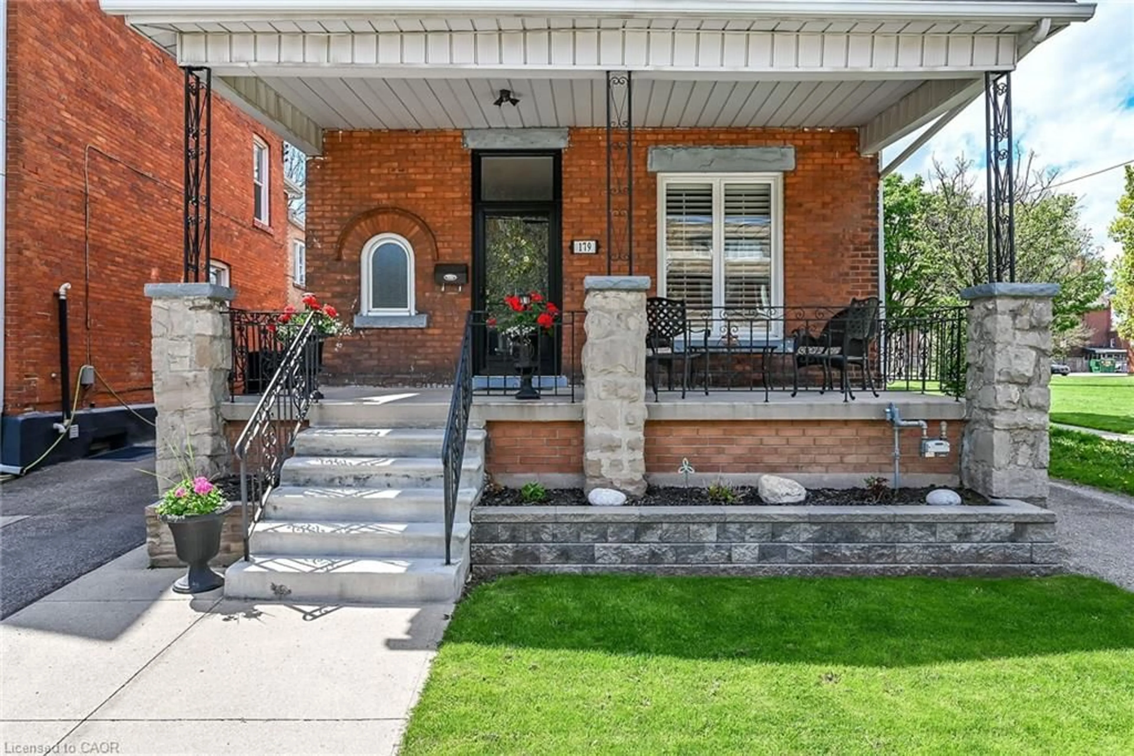 Home with brick exterior material, street for 179 Macnab St, Hamilton Ontario L8R 2M5