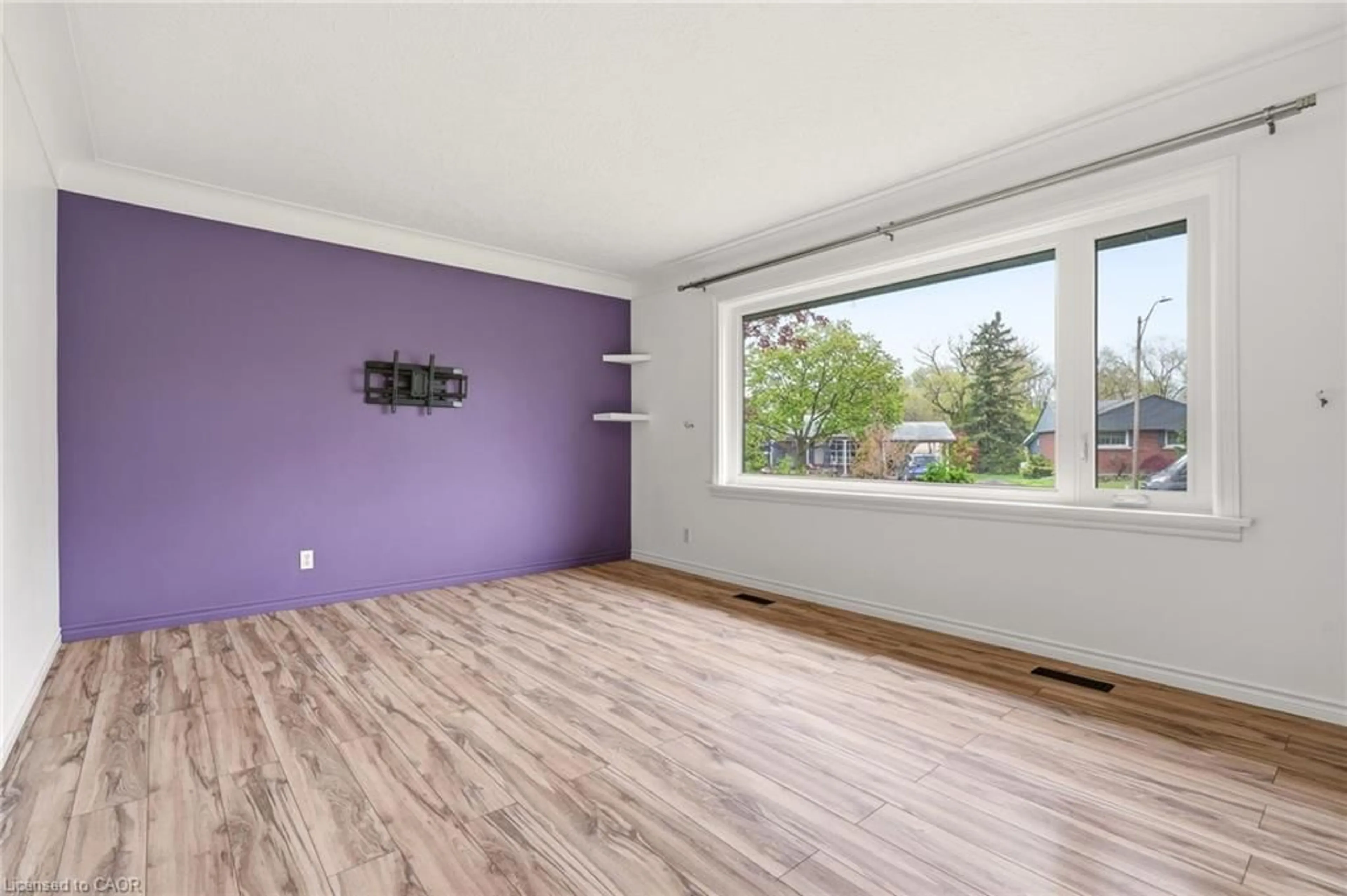 A pic of a room for 25 Briarsdale Dr, St. Catharines Ontario L2T 2Z4