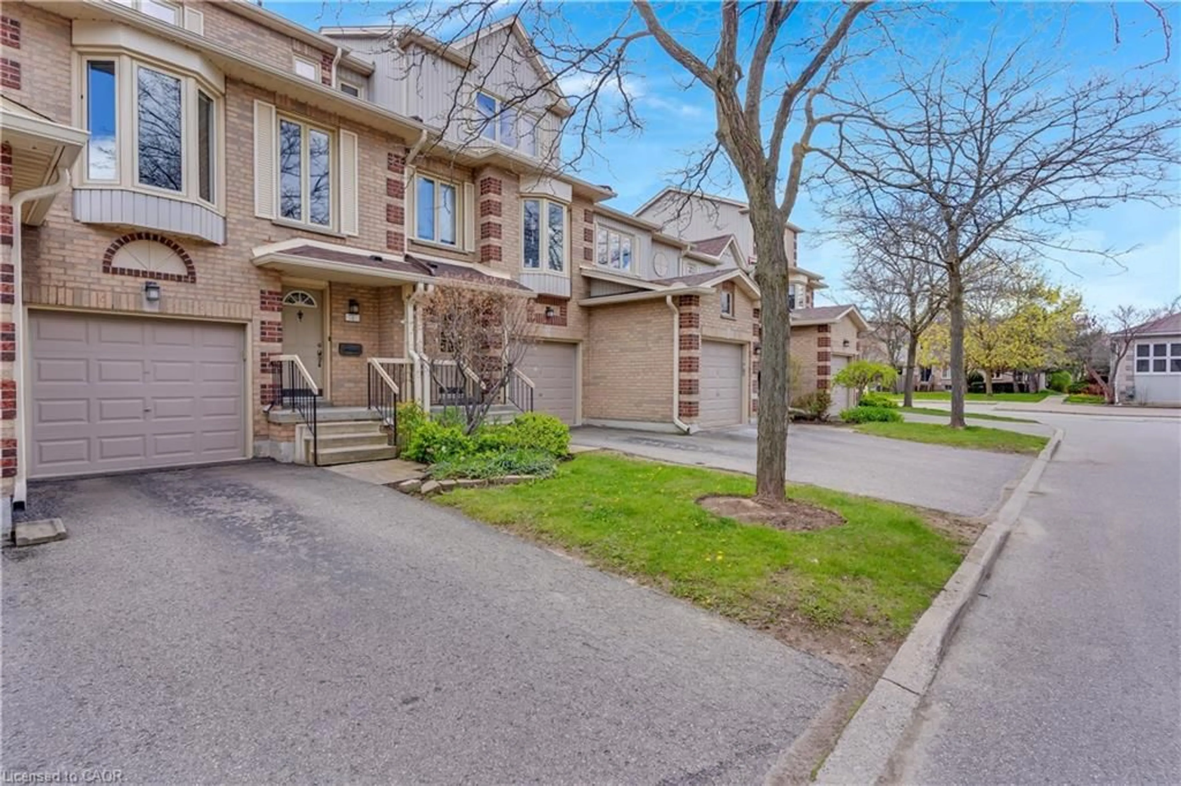 Unknown for 302 College Ave W #74, Guelph Ontario N1G 4T6