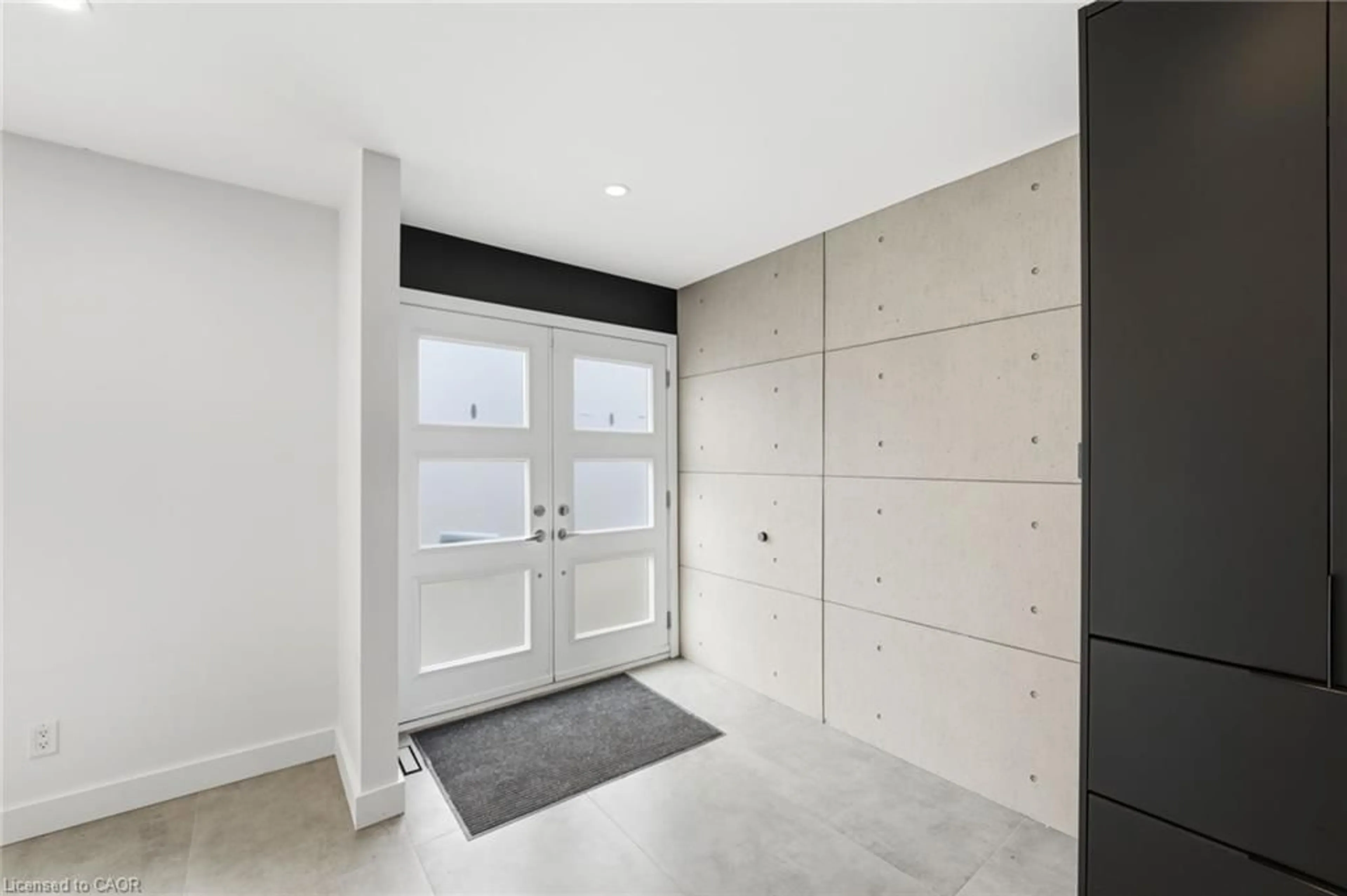 Indoor entryway for 23 Logstone Cres, Scarborough Ontario M1E 4M2