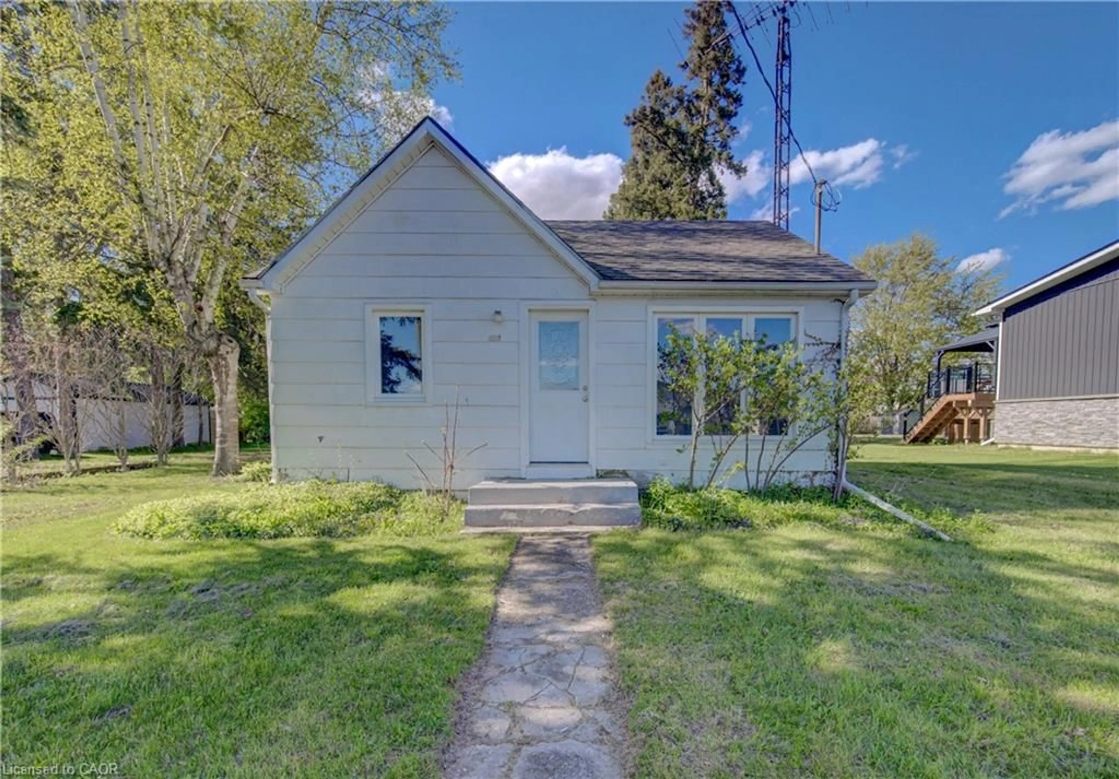 Shed for 193 West Church St, Waterford Ontario N0E 1Y0