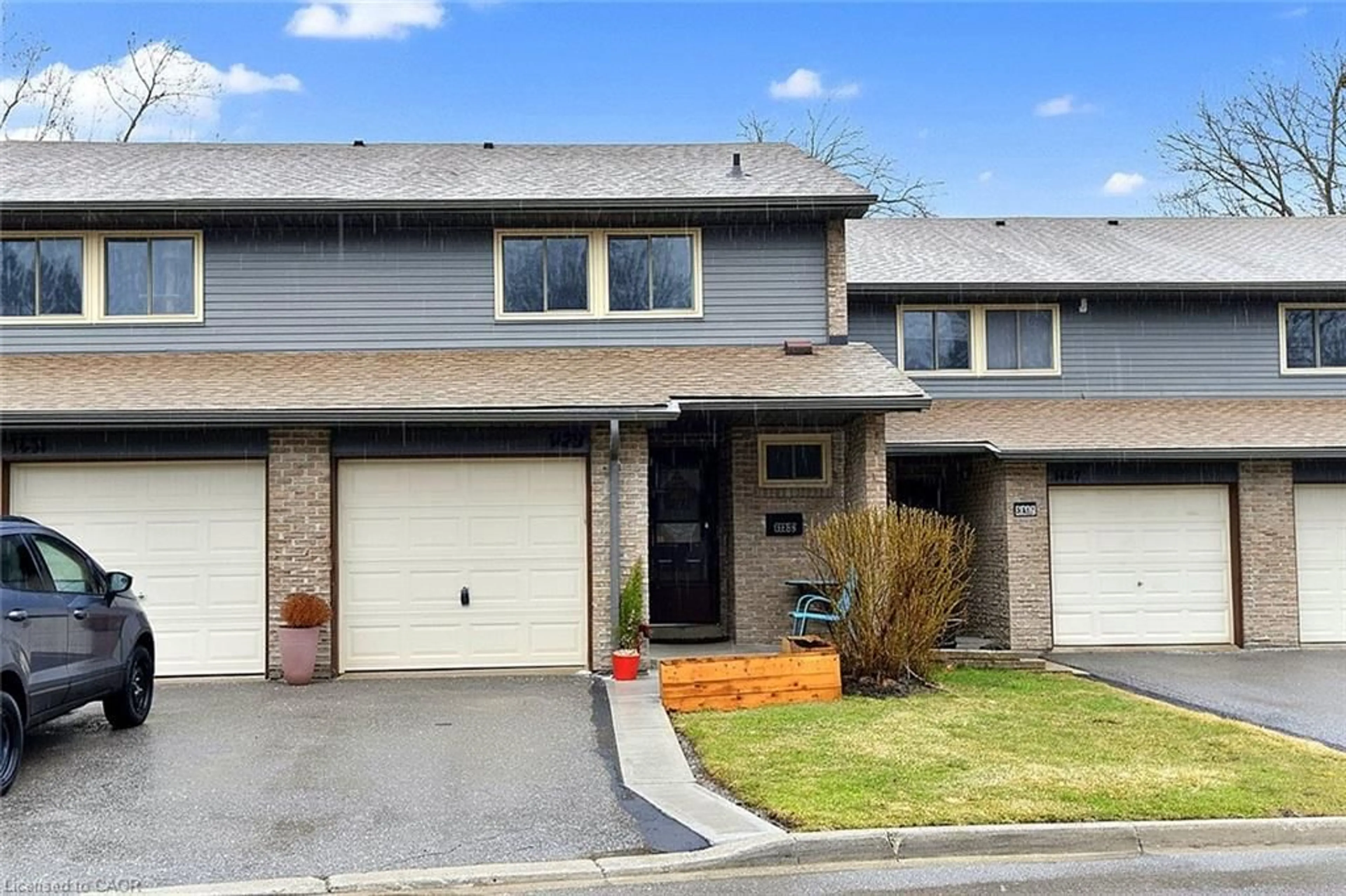 Home with vinyl exterior material, street for 1429 Ester Dr, Burlington Ontario L7P 1L5