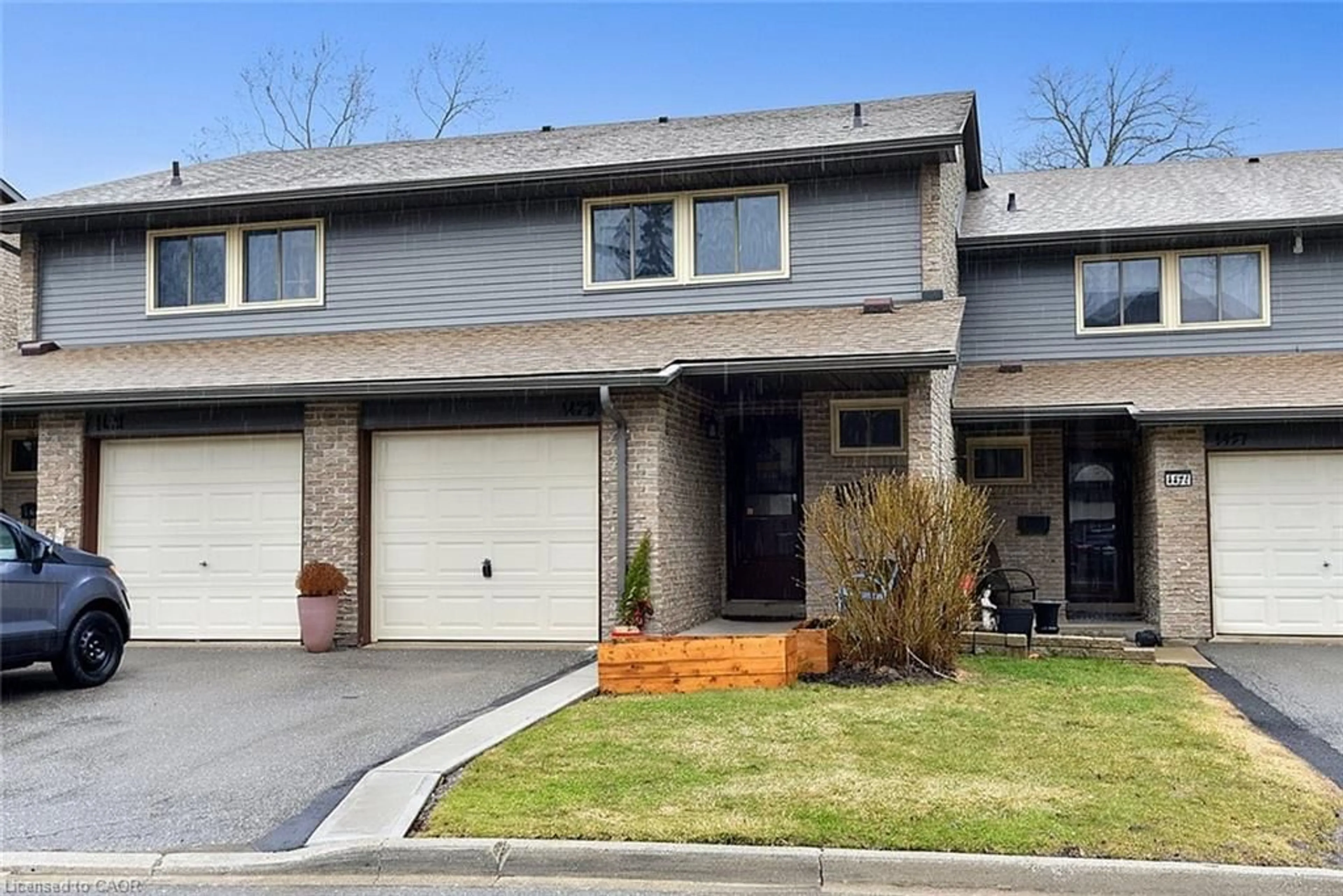 Home with brick exterior material, street for 1429 Ester Dr, Burlington Ontario L7P 1L5