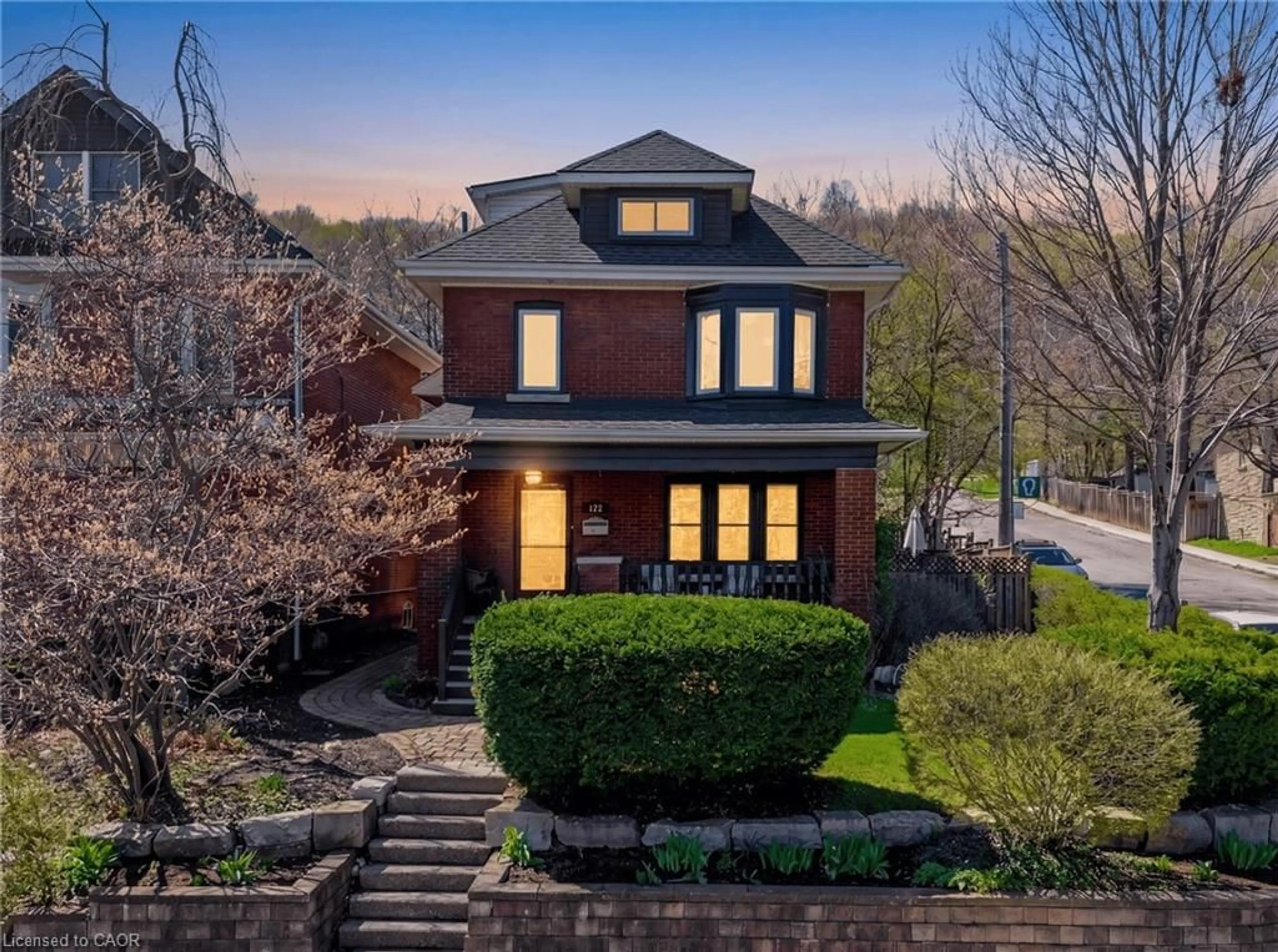 Home with brick exterior material, street for 123 Hillcrest Ave, Hamilton Ontario L8P 2X1