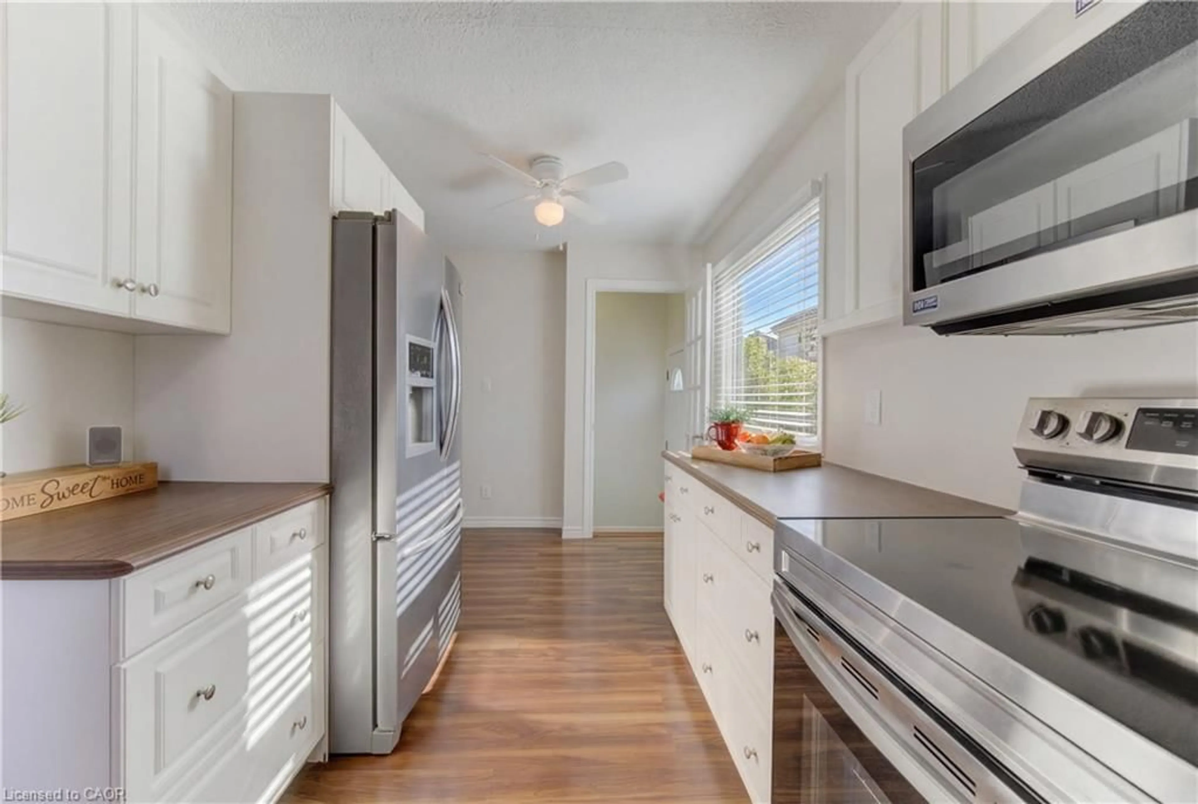 Standard kitchen, unknown for 190 Natchez Rd, Kitchener Ontario N2B 3L2