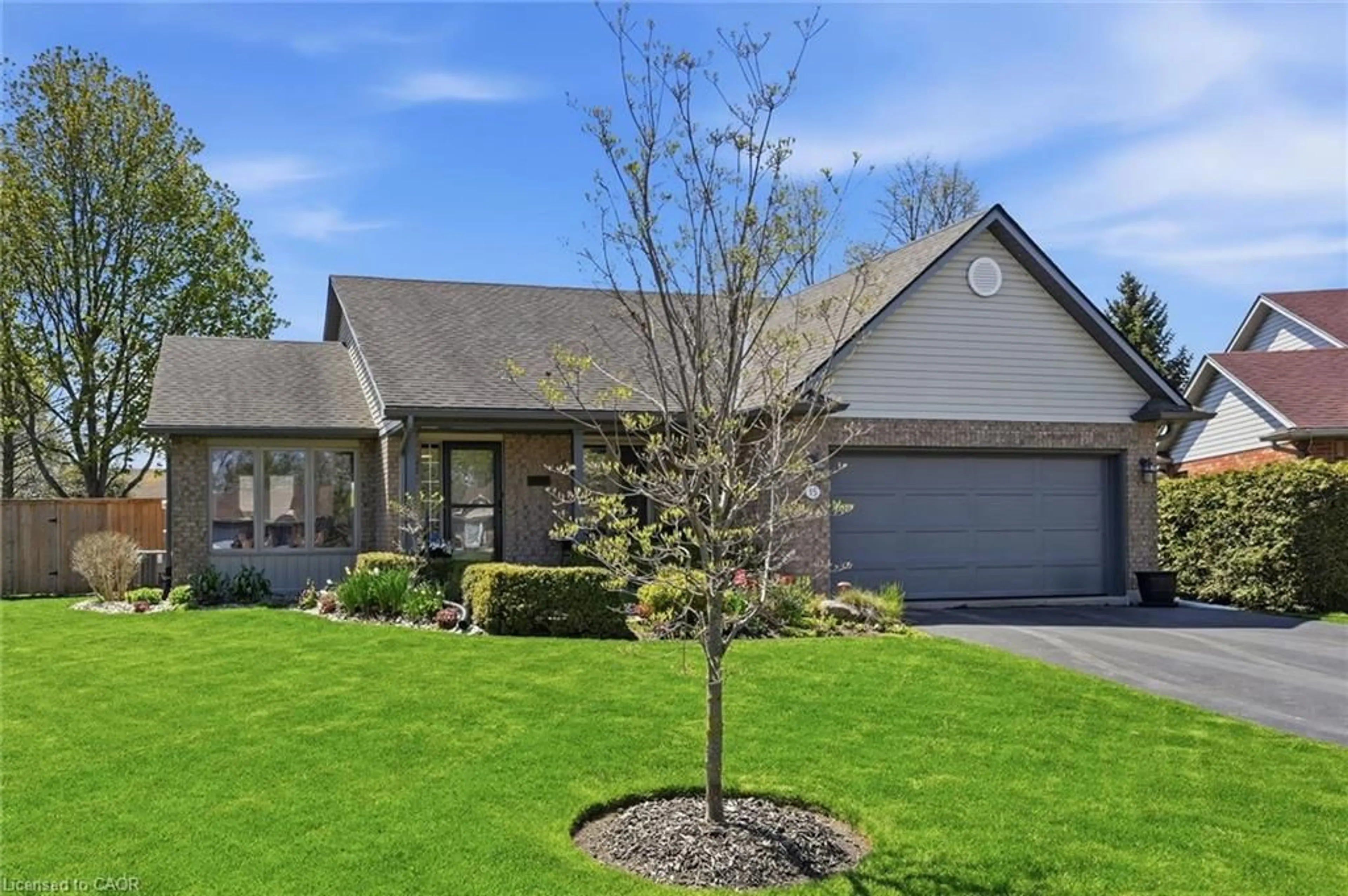 Home with brick exterior material, street for 15 Bayshore Crt, Port Dover Ontario N0A 1N7