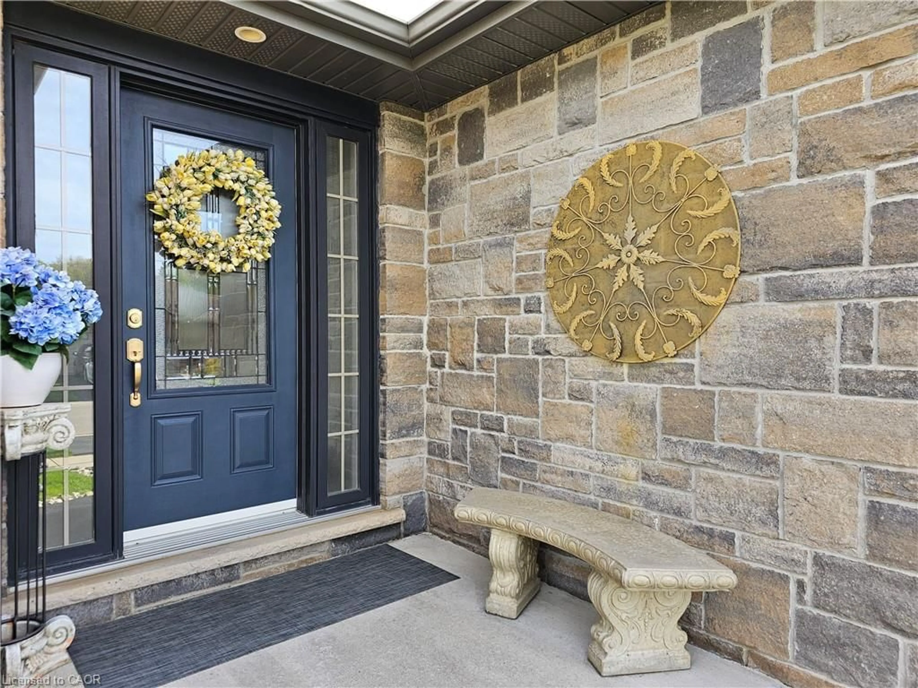 Indoor entryway for 51 Driftwood Dr, Simcoe Ontario N3Y 0A3