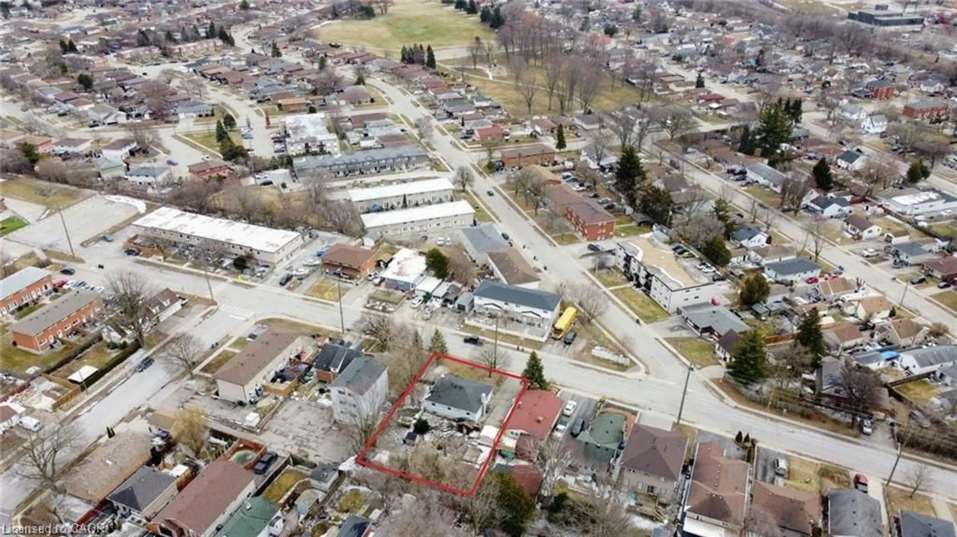 A pic from outside/outdoor area/front of a property/back of a property/a pic from drone, street for 65 Brooklyne Rd, Cambridge Ontario N1R 1C6