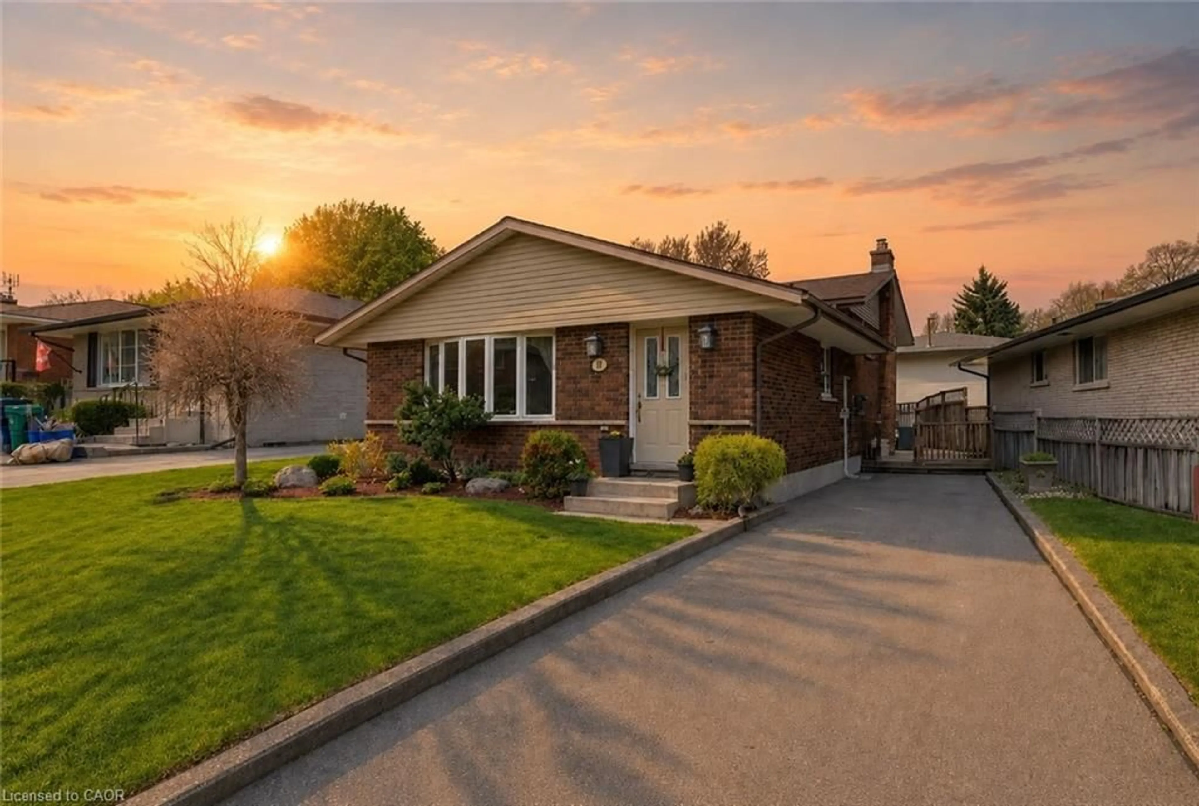 Home with brick exterior material, street for 10 Bosworth Cres, Kitchener Ontario N2E 1Z1