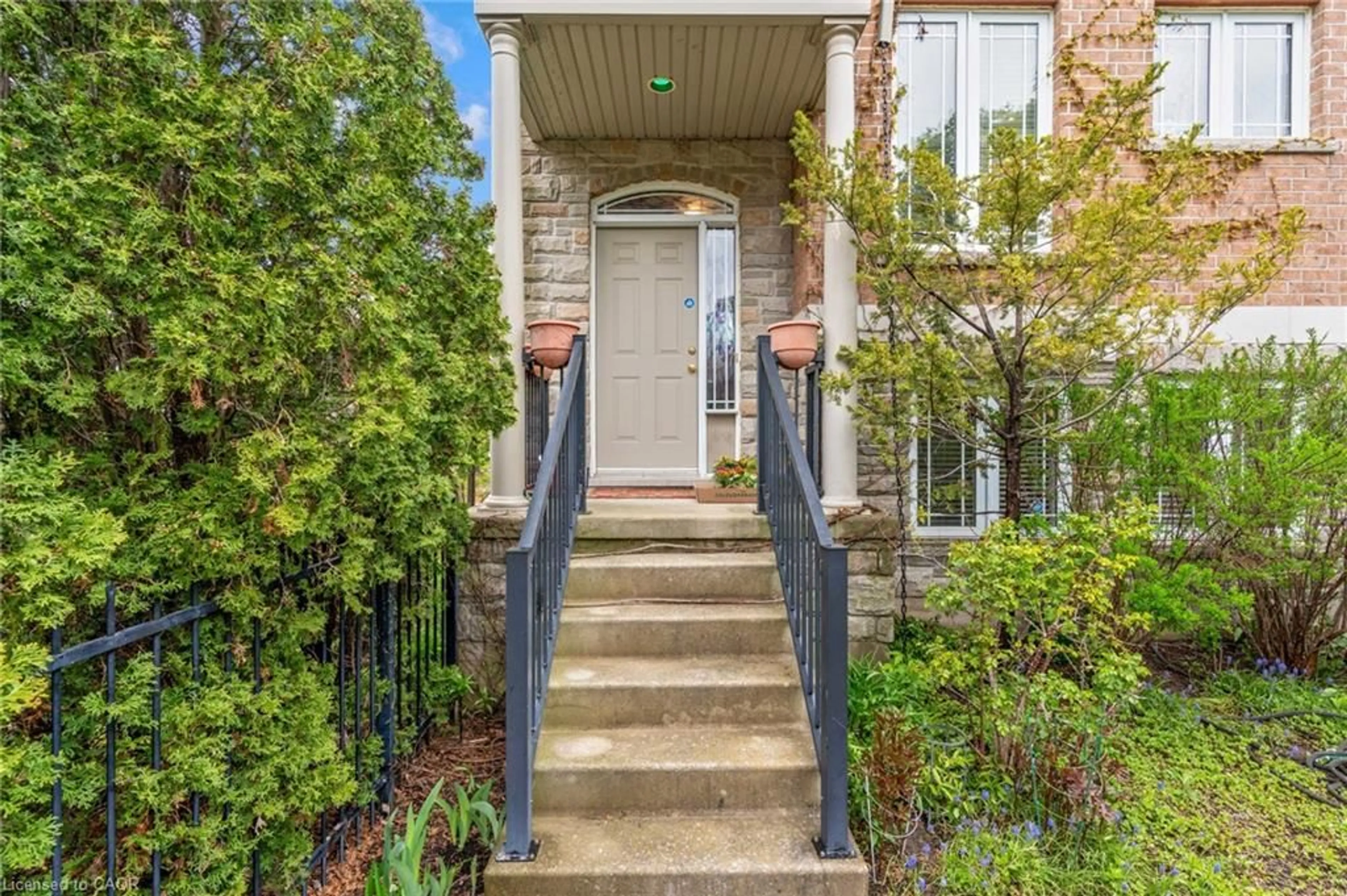 Unknown for 53 Grosvenor Lane, Cambridge Ontario N1R 8N2