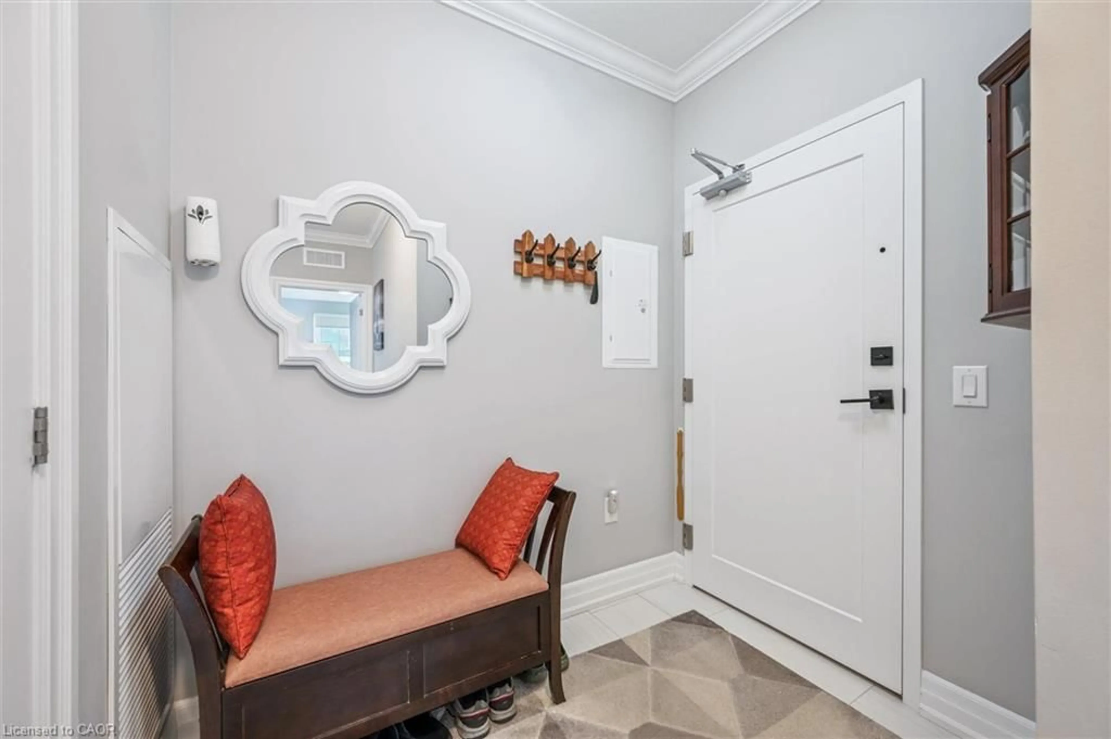 Indoor entryway for 1880 Gordon St #612, Guelph Ontario N1L 0P4