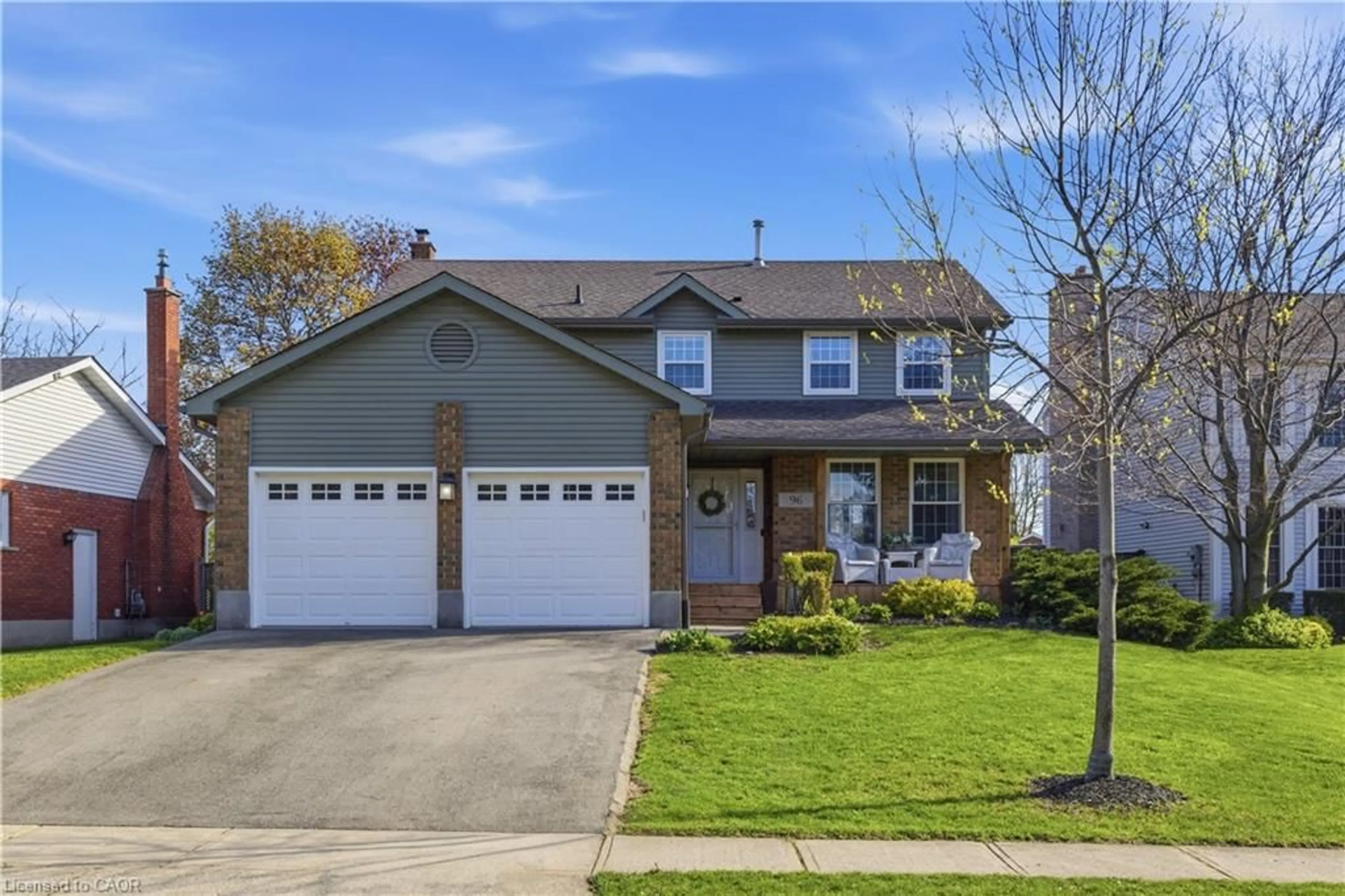 Home with vinyl exterior material, street for 96 Gordon St, Cambridge Ontario N1S 4K8