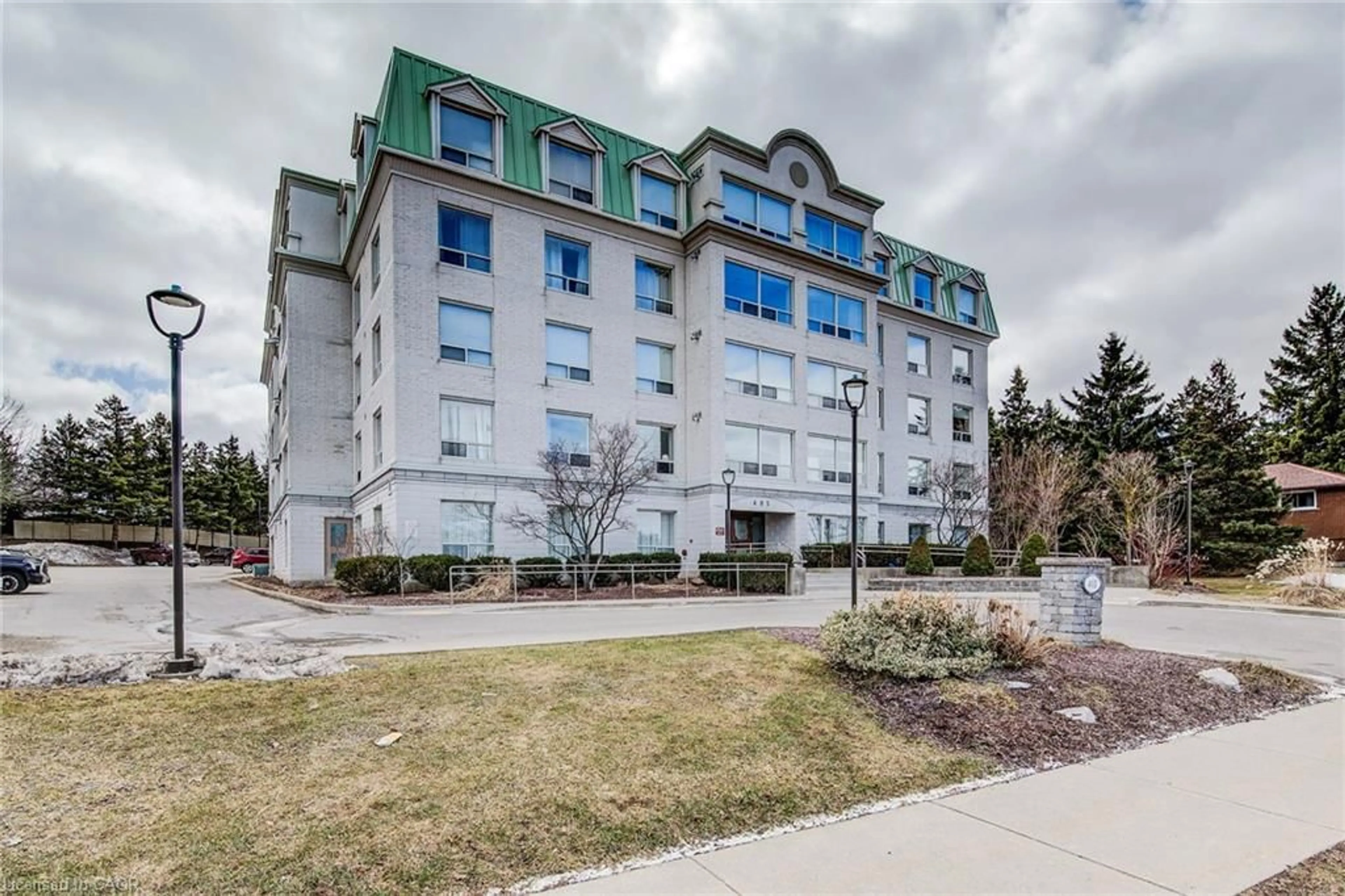 Unknown for 405 Erb St #507, Waterloo Ontario N2L 1W7
