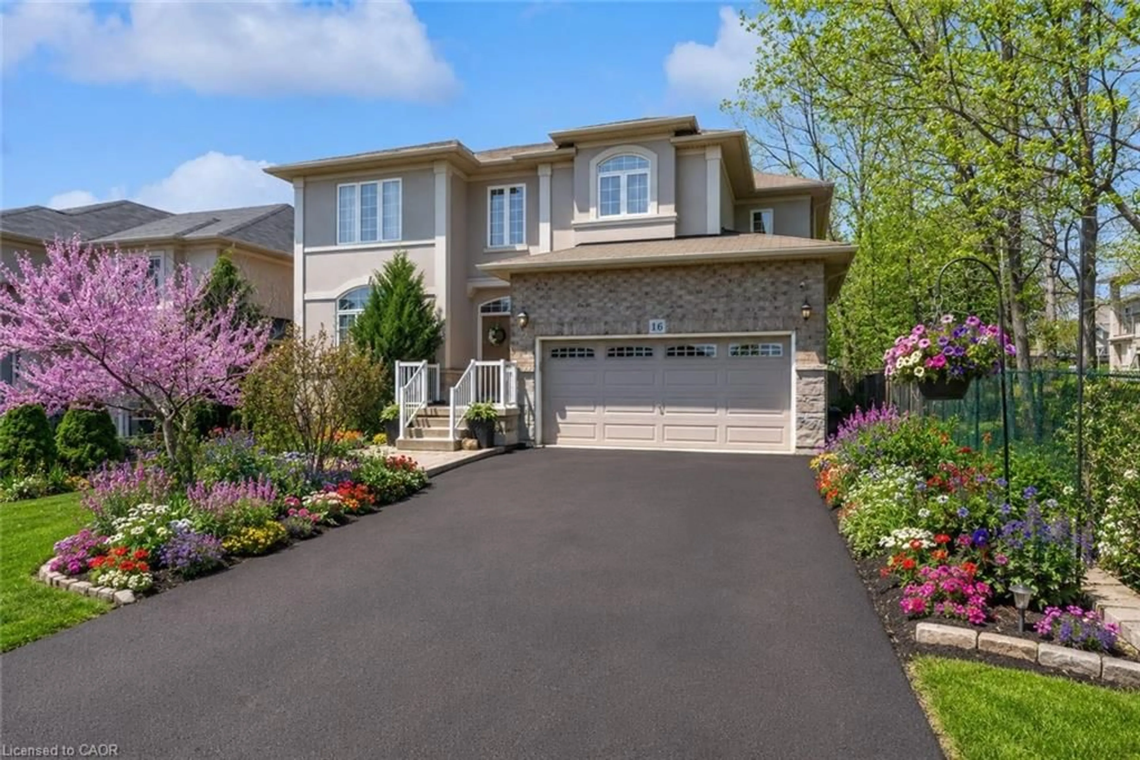 Home with vinyl exterior material, street for 16 Westridge Dr, Hamilton Ontario L9C 0C2