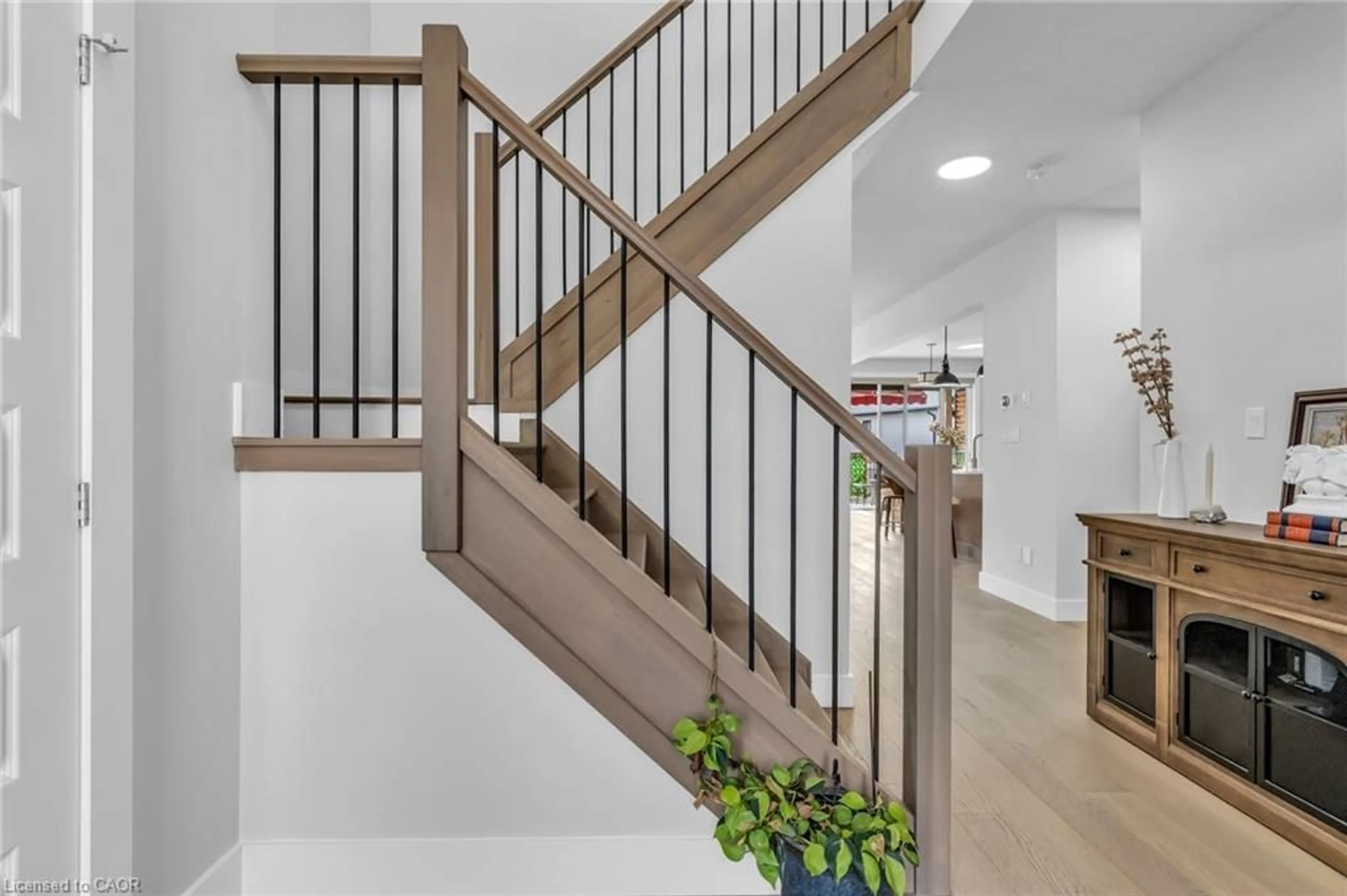 Stairs for 2195 Ironwood Rd, London Ontario N6K 0H2