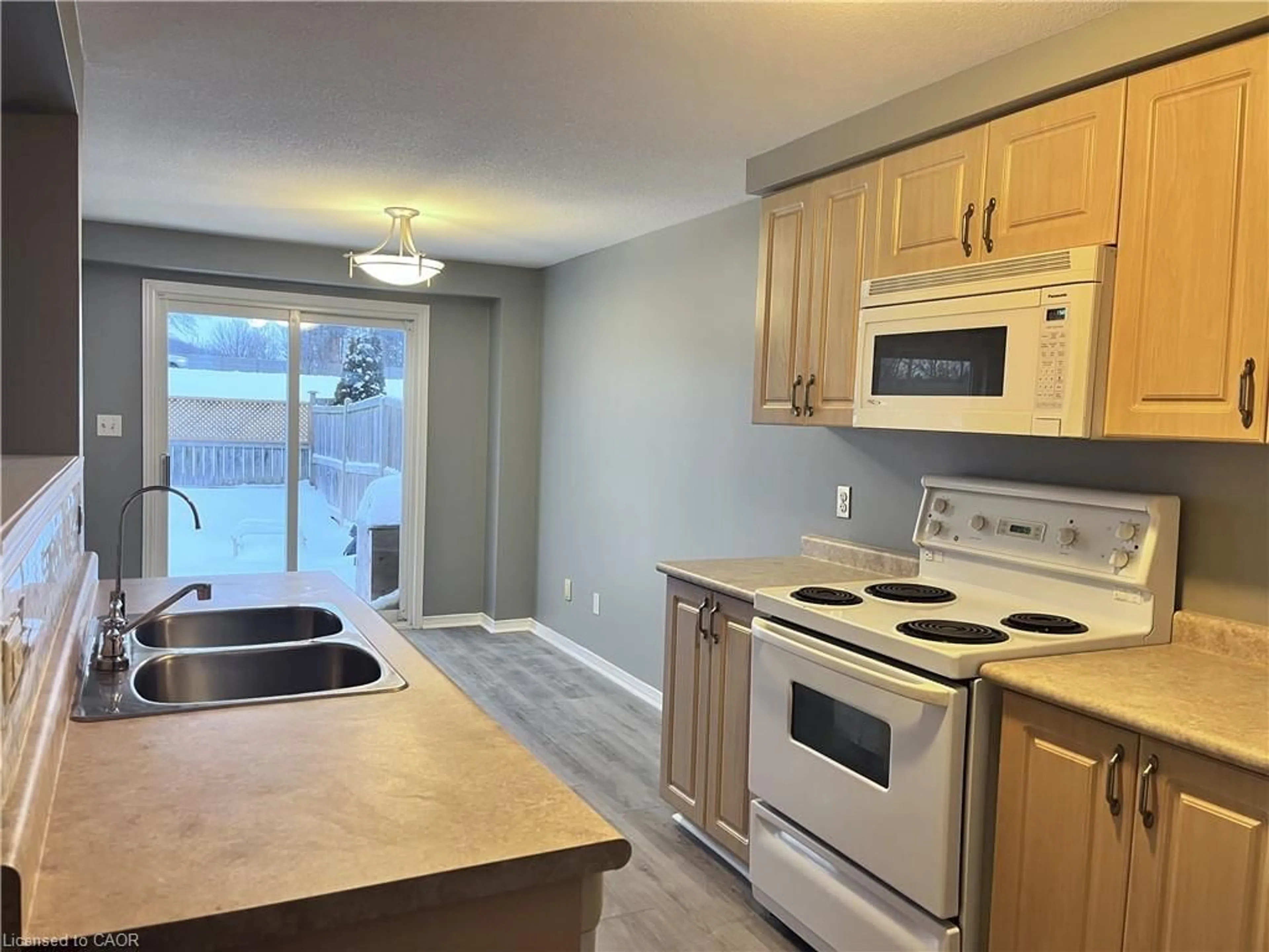 Standard kitchen, unknown for 193 Prosperity Dr, Kitchener Ontario N2E 4E5
