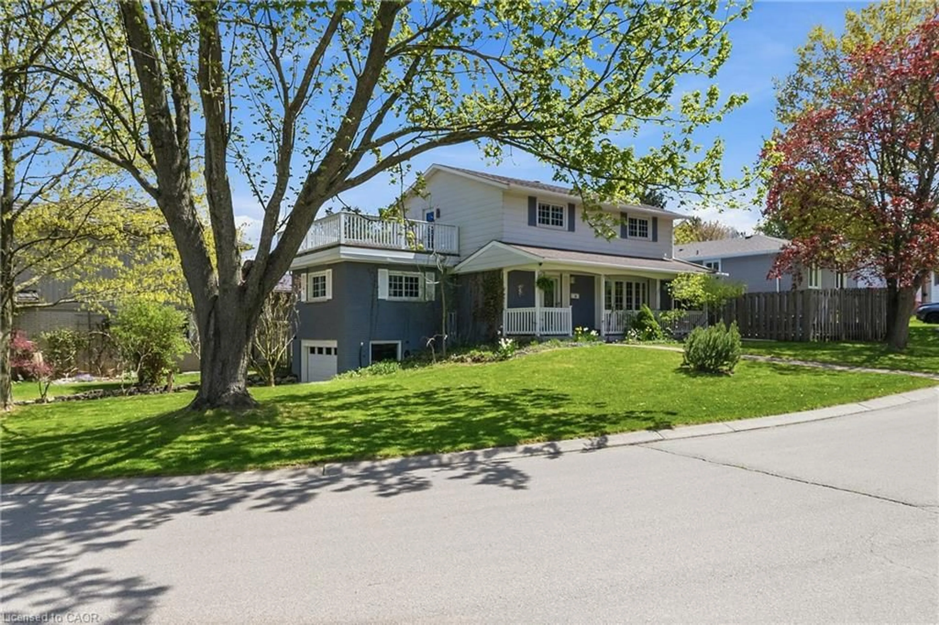 Unknown for 66 Skyline Dr, Dundas Ontario L9H 3S6