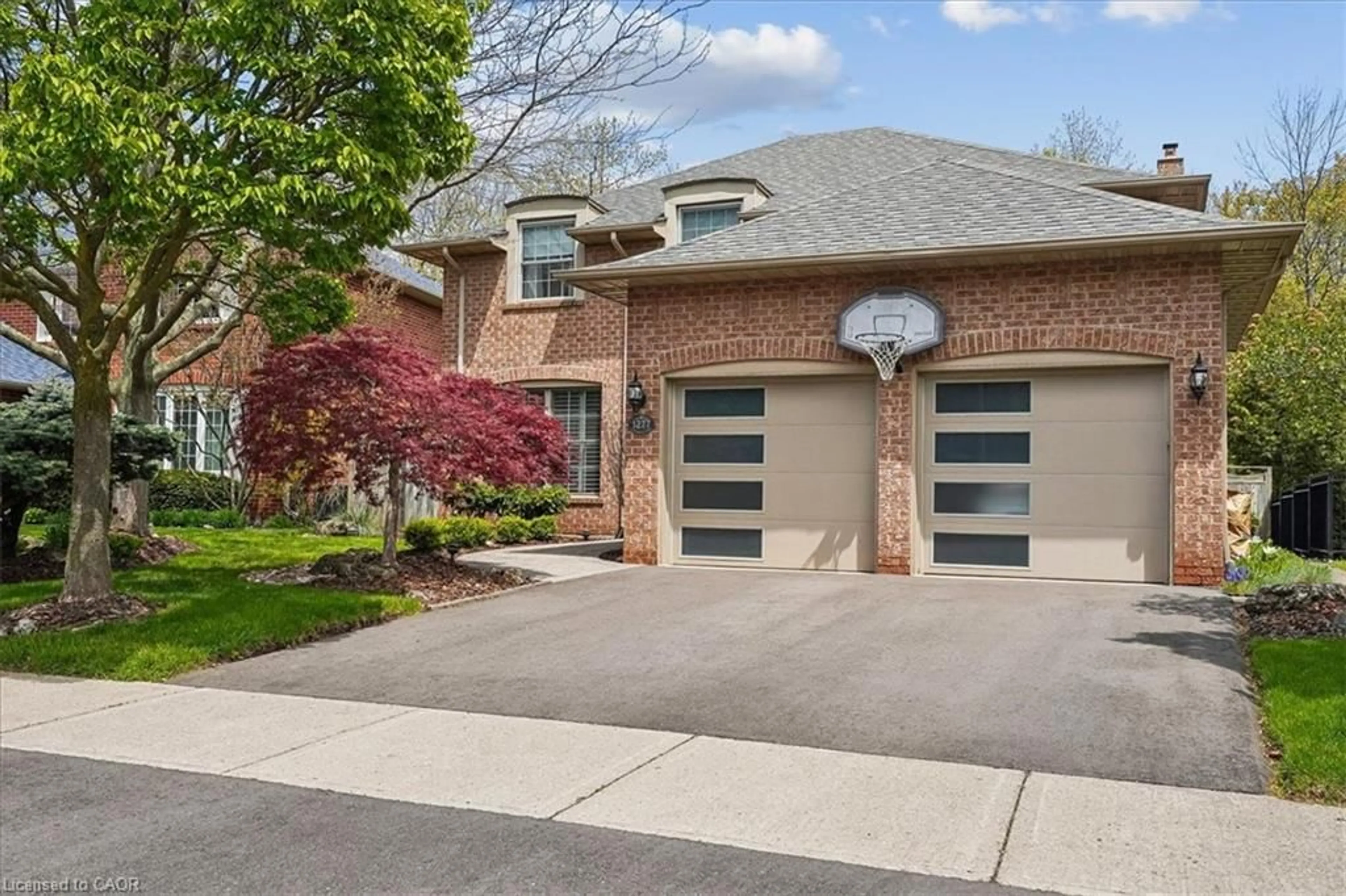 Home with brick exterior material, street for 1277 Old Bridle Path, Oakville Ontario L6M 1A3