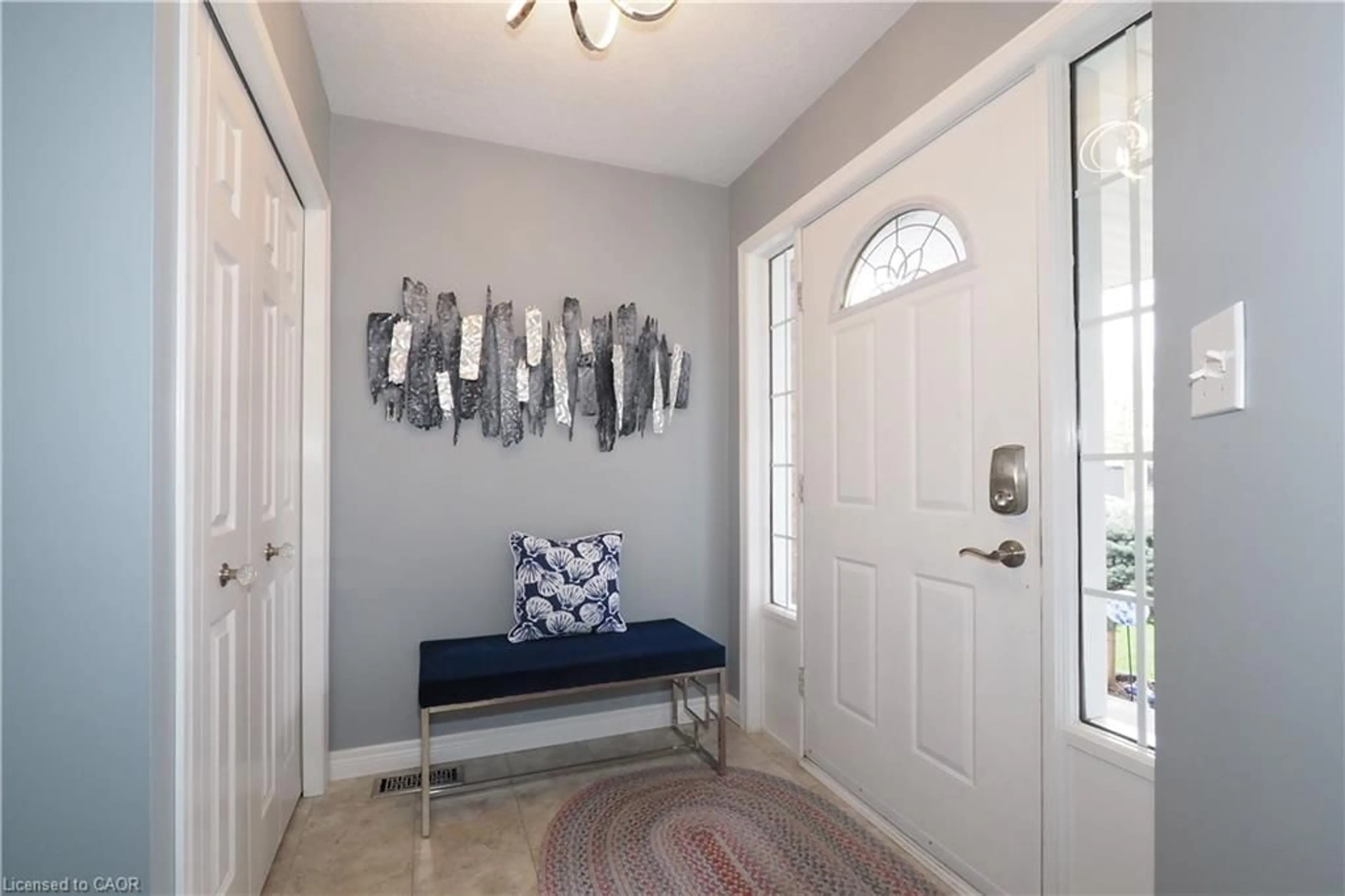 Indoor entryway for 70 Queen Charlotte Cres, Kitchener Ontario N2E 3N6