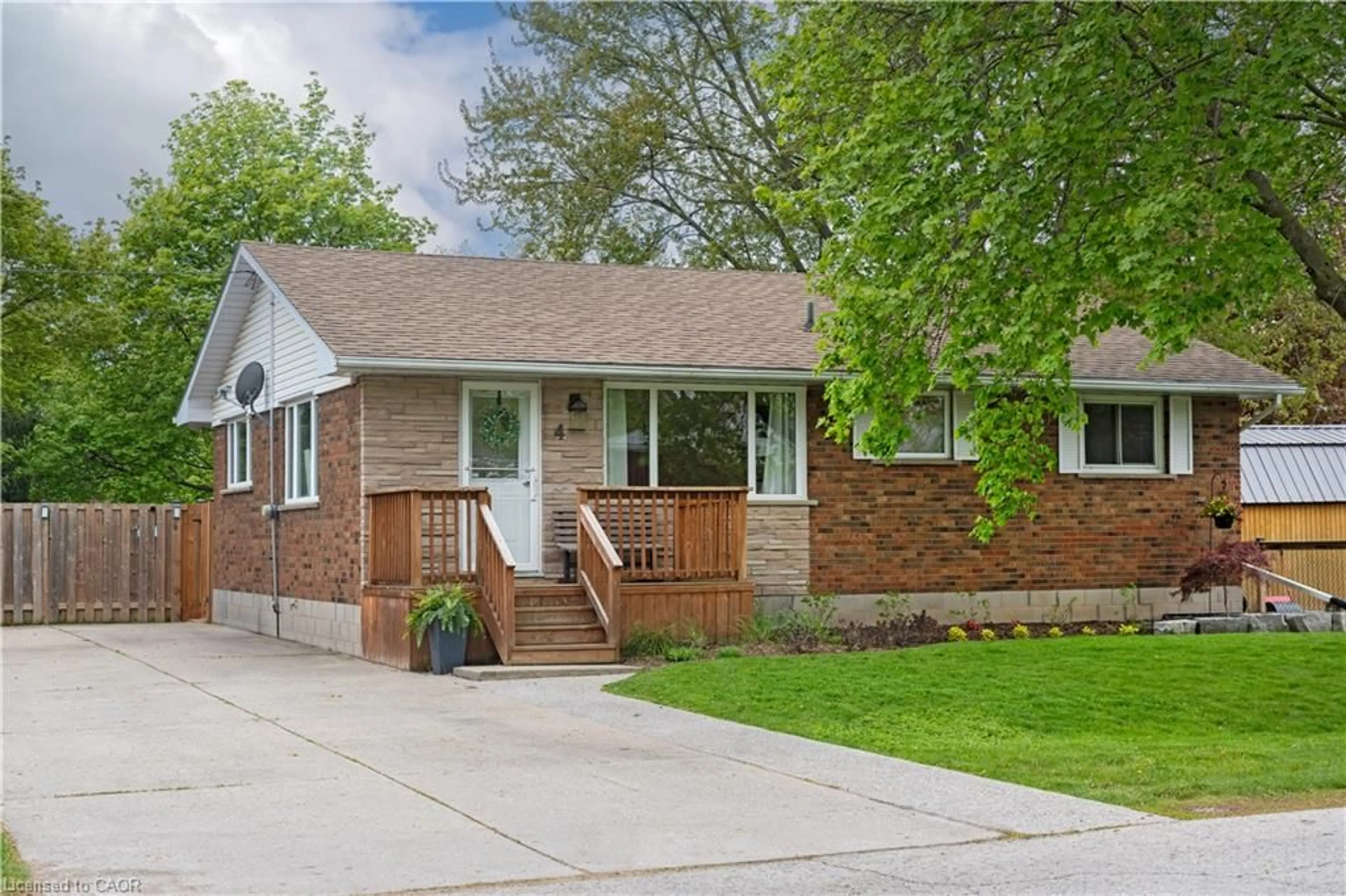 Home with brick exterior material, street for 4 Harris St, Hagersville Ontario N0A 1H0