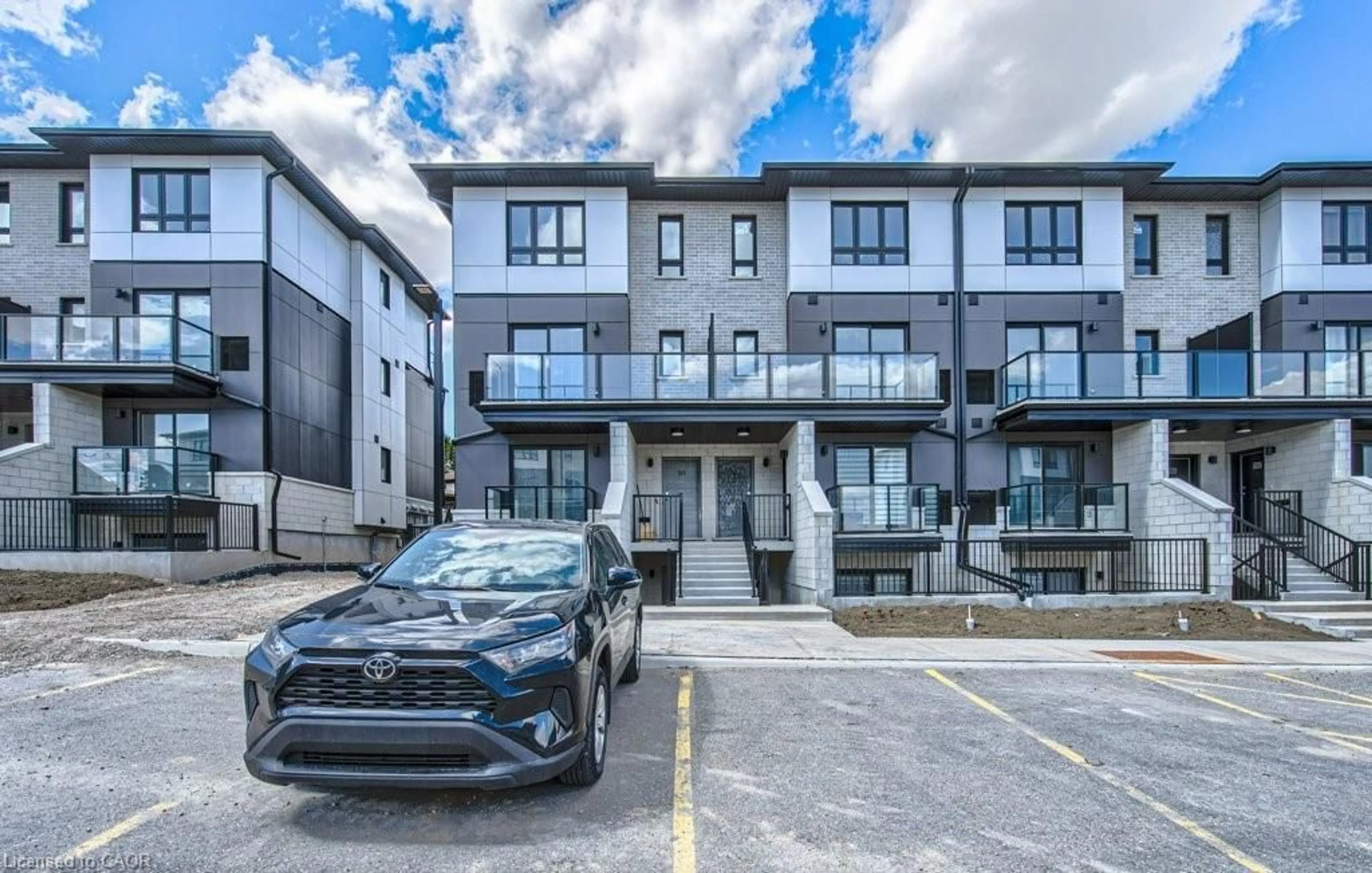A pic from outside/outdoor area/front of a property/back of a property/a pic from drone, street for 410 Northfield Dr #B11, Waterloo Ontario N2L 0A6