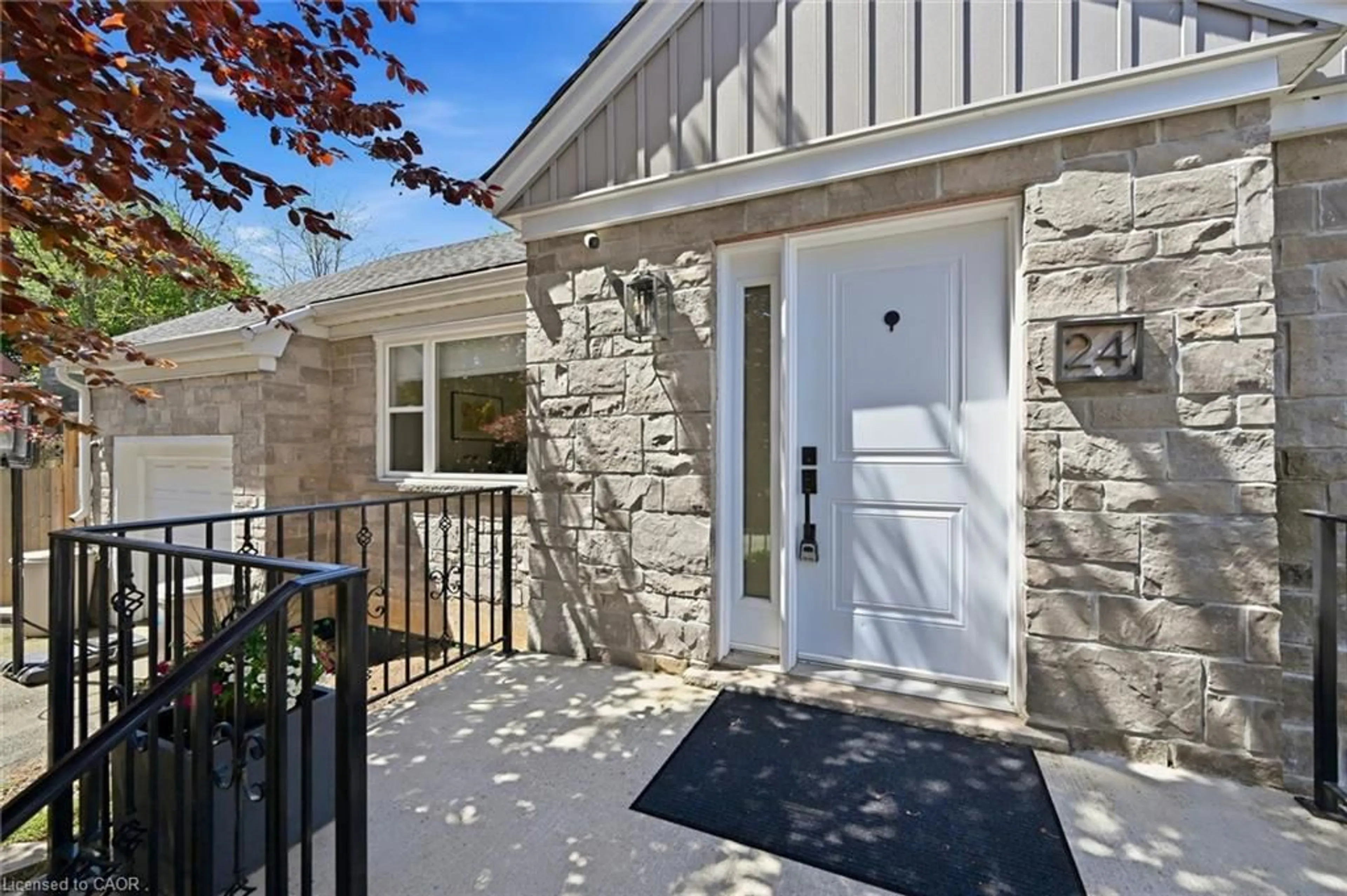 Unknown for 24 Glenwood Cres, Hamilton Ontario L9C 3J4