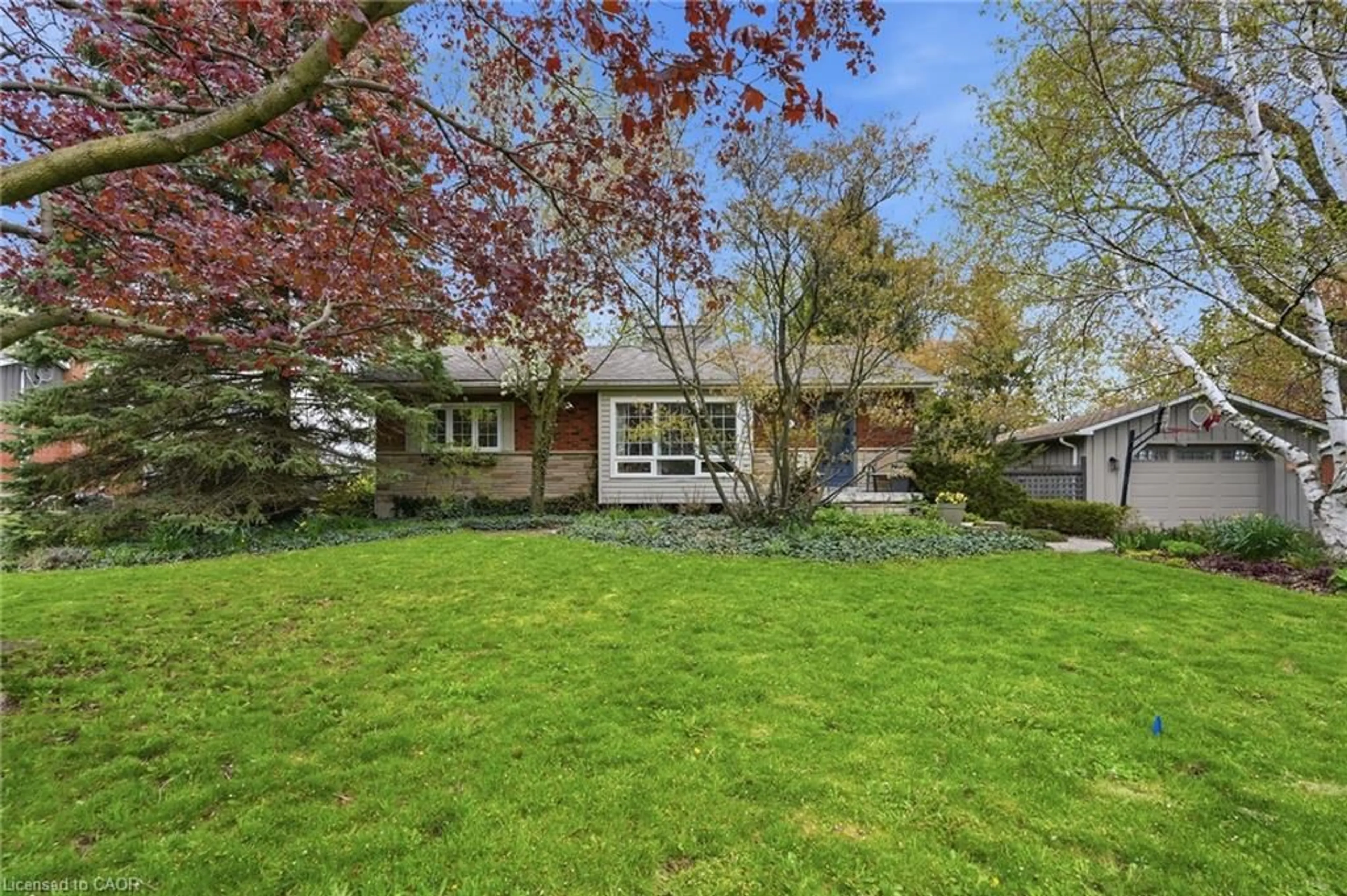 Unknown for 21 Brian Blvd, Waterdown Ontario L8B 0C7