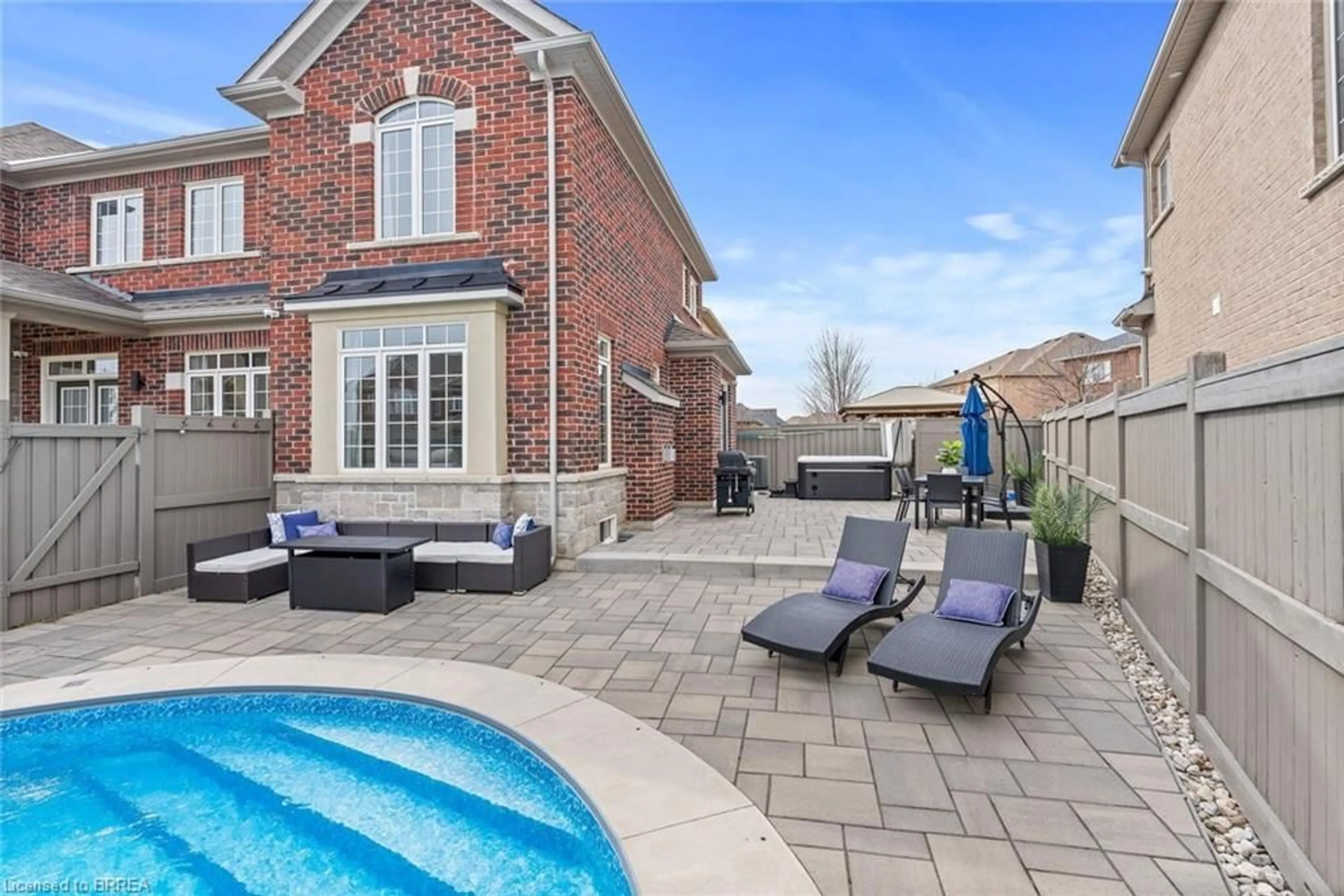 Patio, street for 67 Hidden Lake Trail, Georgetown Ontario L7G 0K6