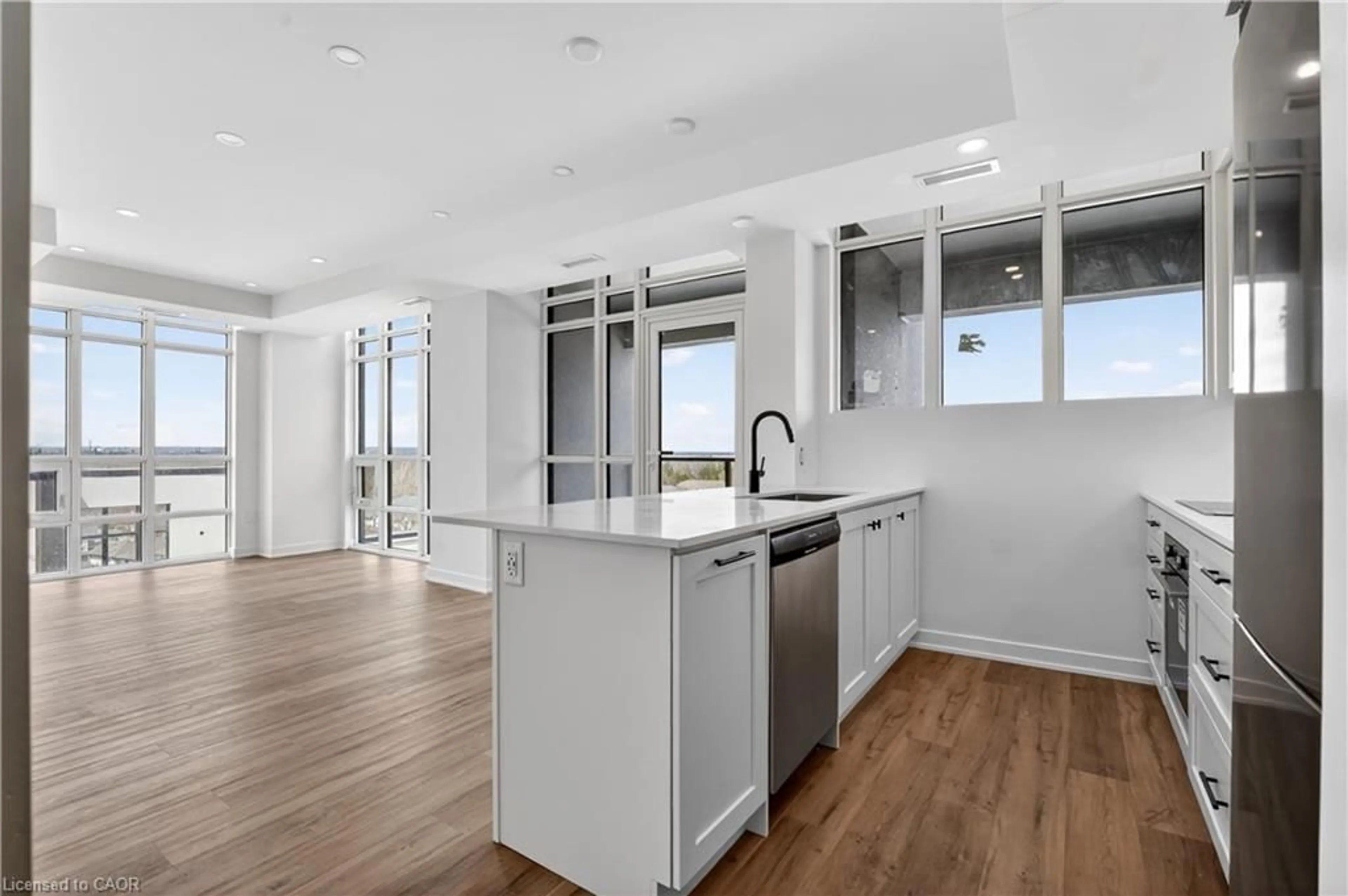 Open concept kitchen, unknown for 461 Green Rd #707, Stoney Creek Ontario L8E 0L5