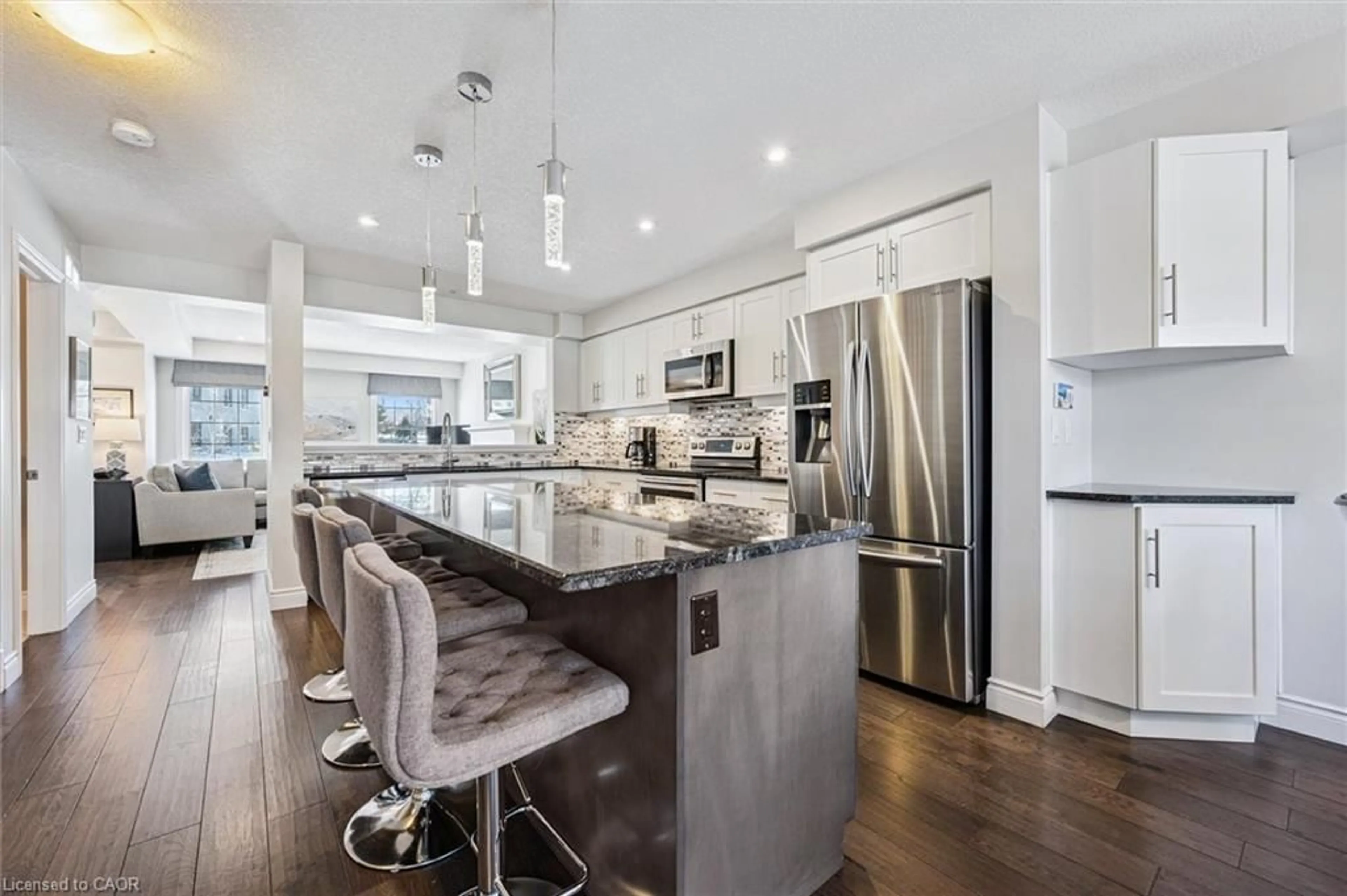 Open concept kitchen, unknown for 635 Saginaw Pky #54, Cambridge Ontario N1T 0C1