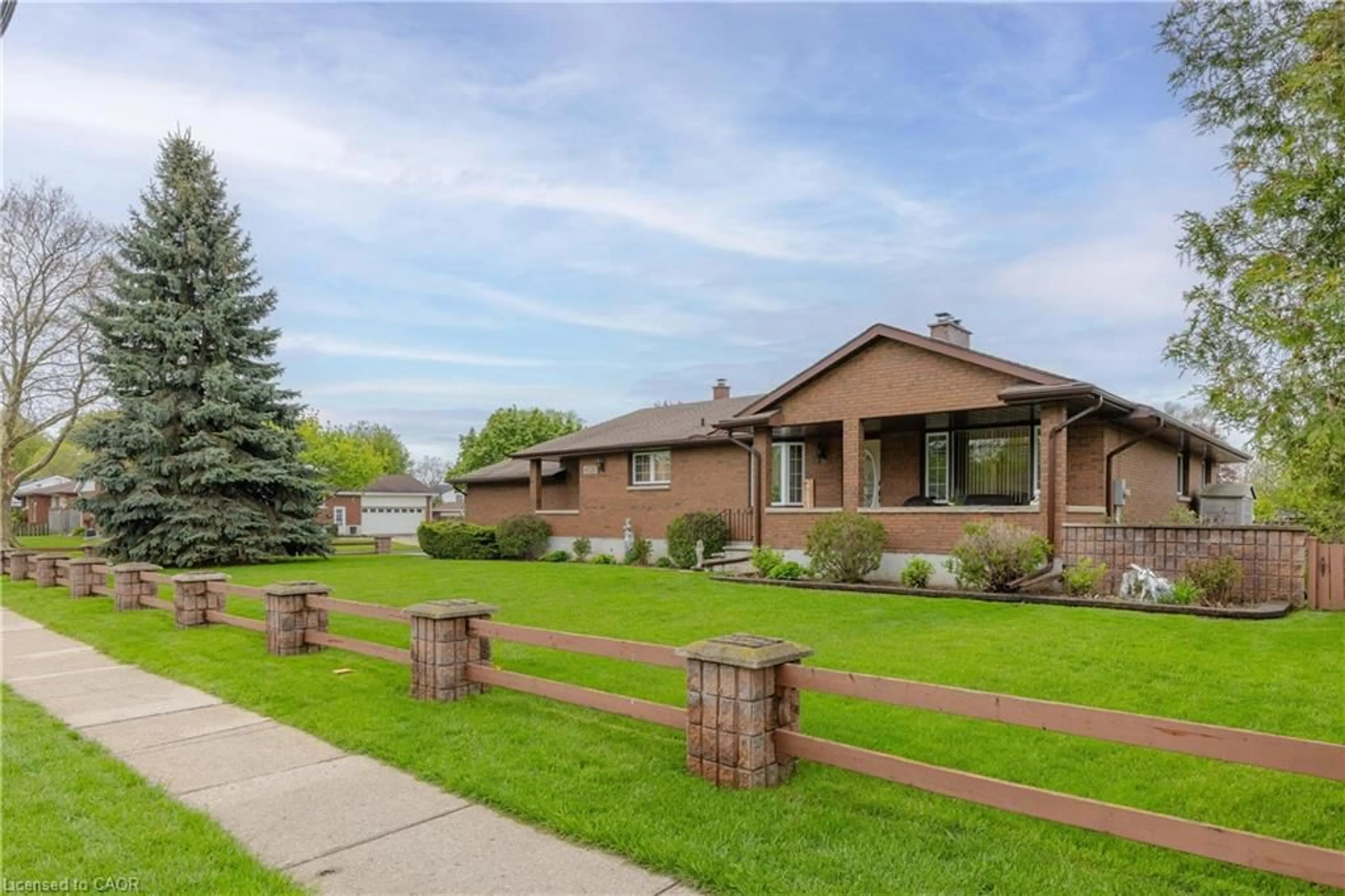 Home with brick exterior material, street for 4535 Dorchester Rd, Niagara Falls Ontario L2E 6N5