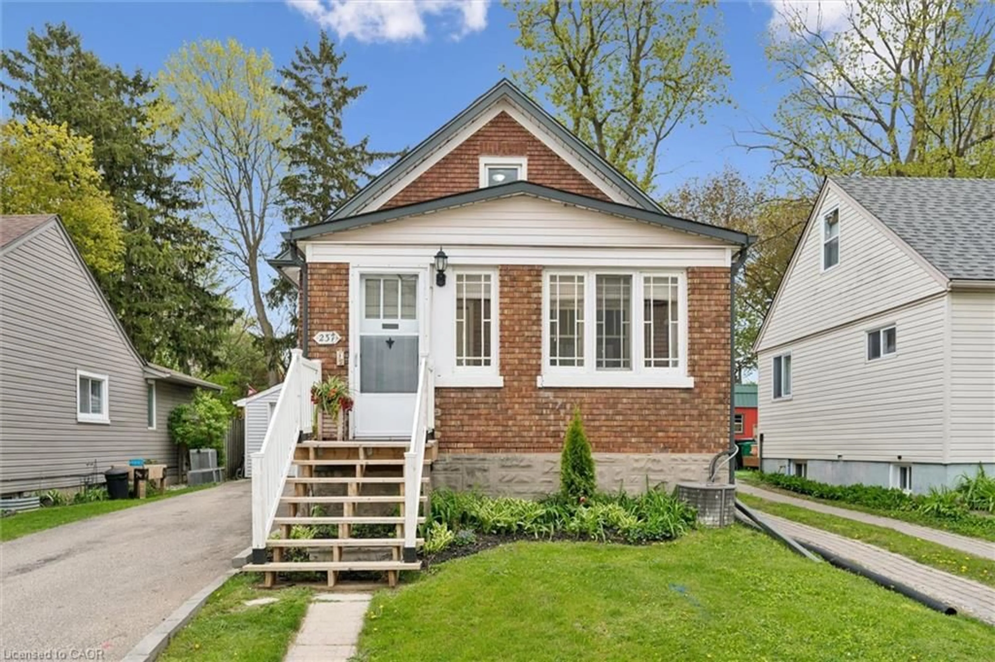 Home with brick exterior material, street for 237 Borden Ave, Kitchener Ontario N2G 3S1